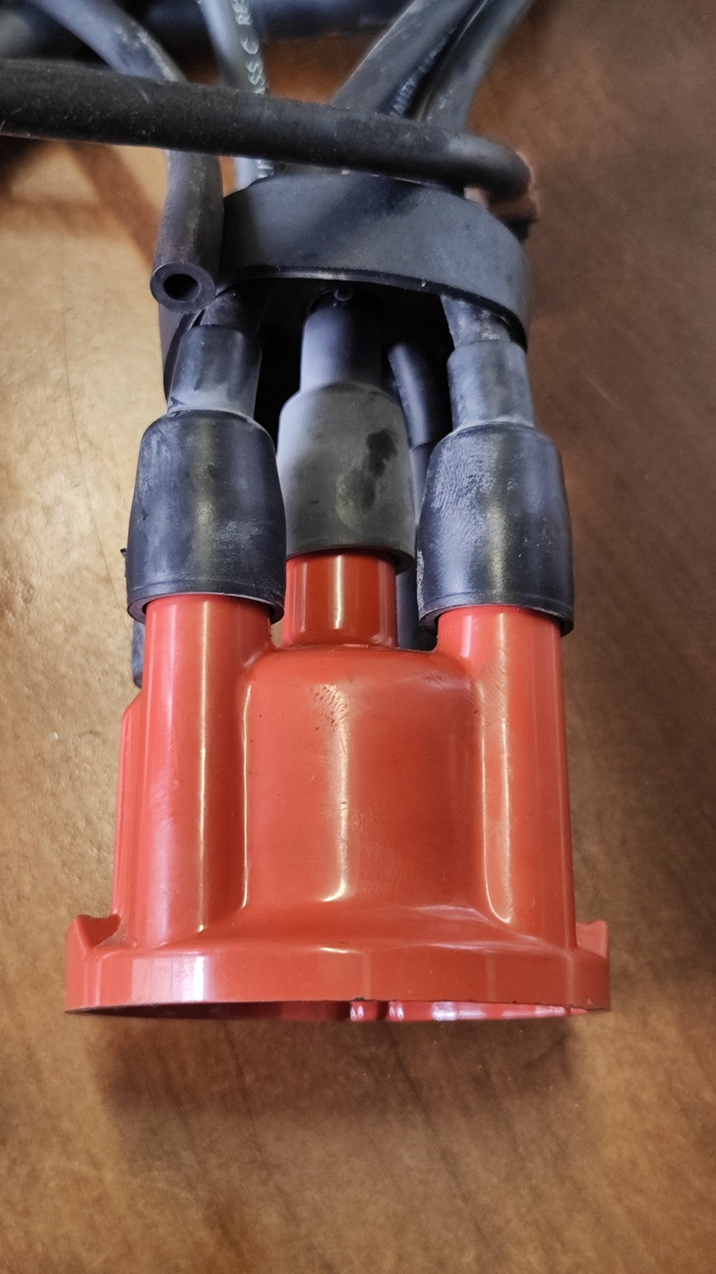 0237002133 spinterogeno Bosch Alfa Romeo 75 1600 - Debiautomotive