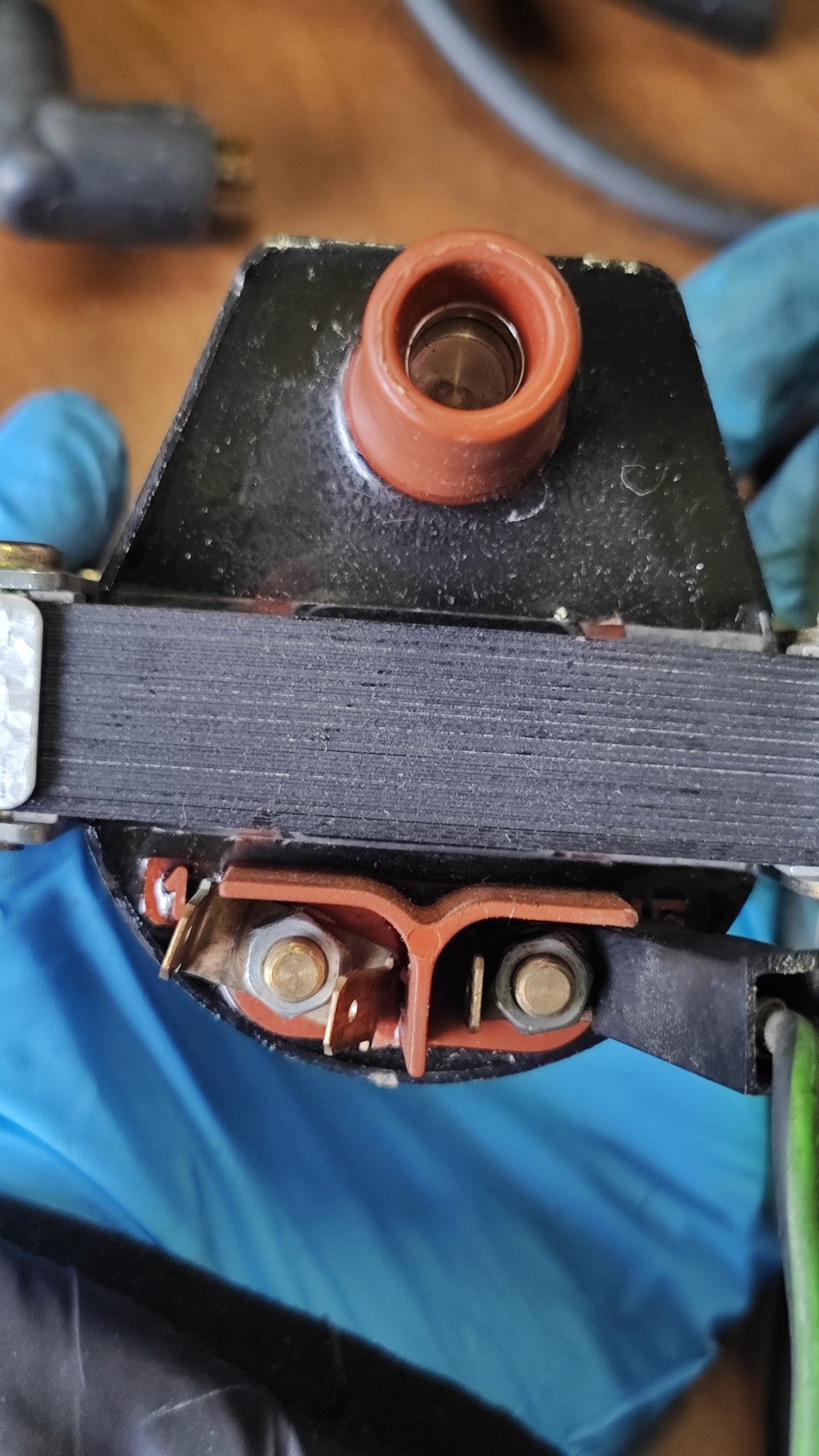 0237002133 spinterogeno Bosch Alfa Romeo 75 1600 - Debiautomotive