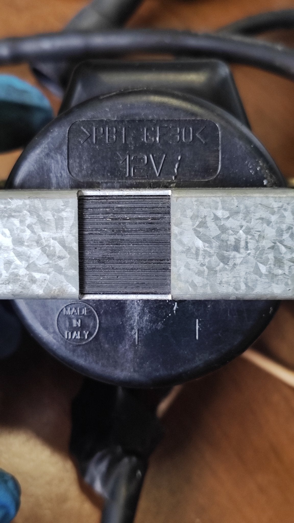 0237002133 spinterogeno Bosch Alfa Romeo 75 1600 - Debiautomotive