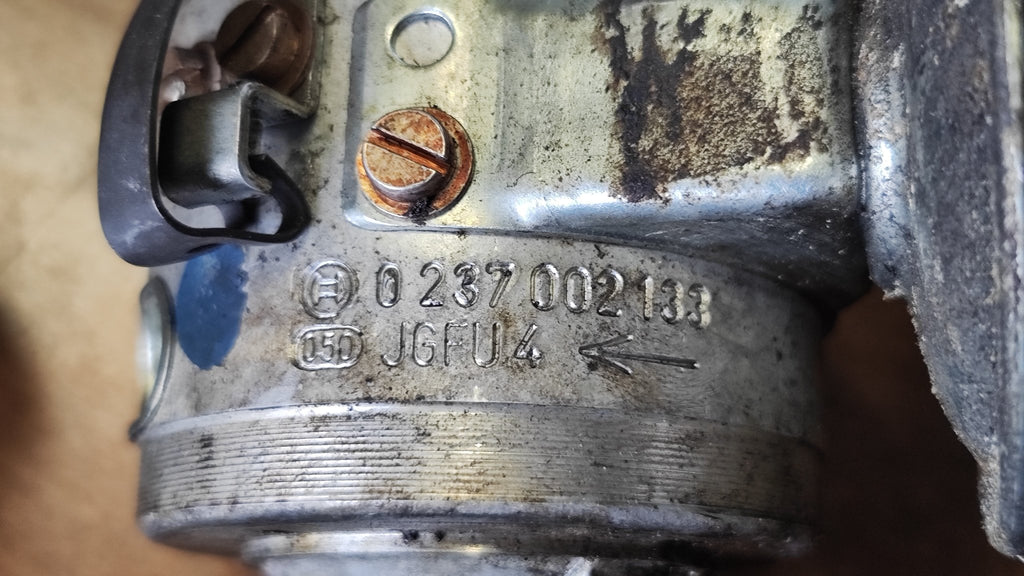 0237002133 spinterogeno Bosch Alfa Romeo 75 1600 - Debiautomotive