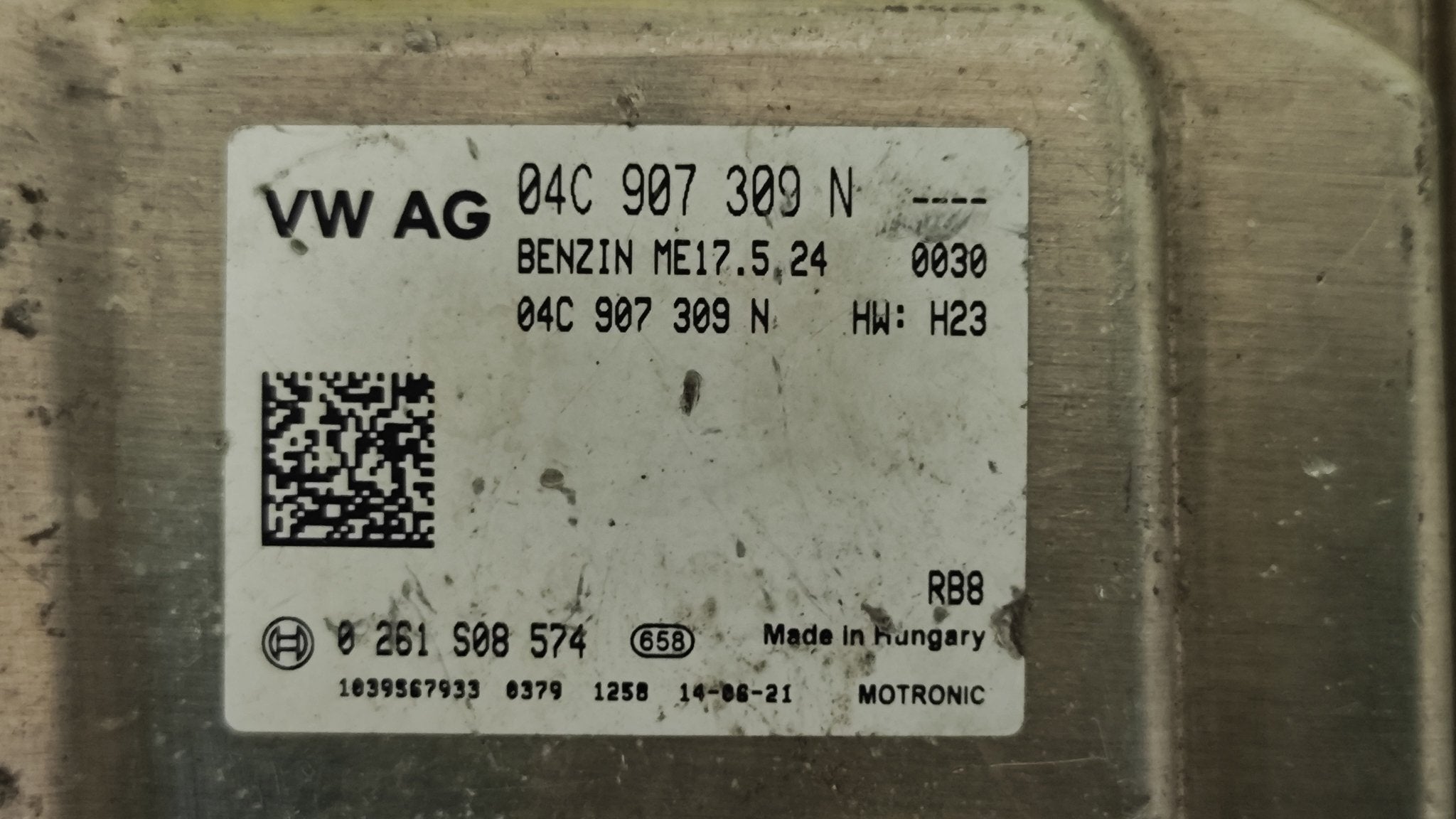 0261S08574 04C907309N ME17.5.24 centralina motore VW UP 1.0B - Debiautomotive