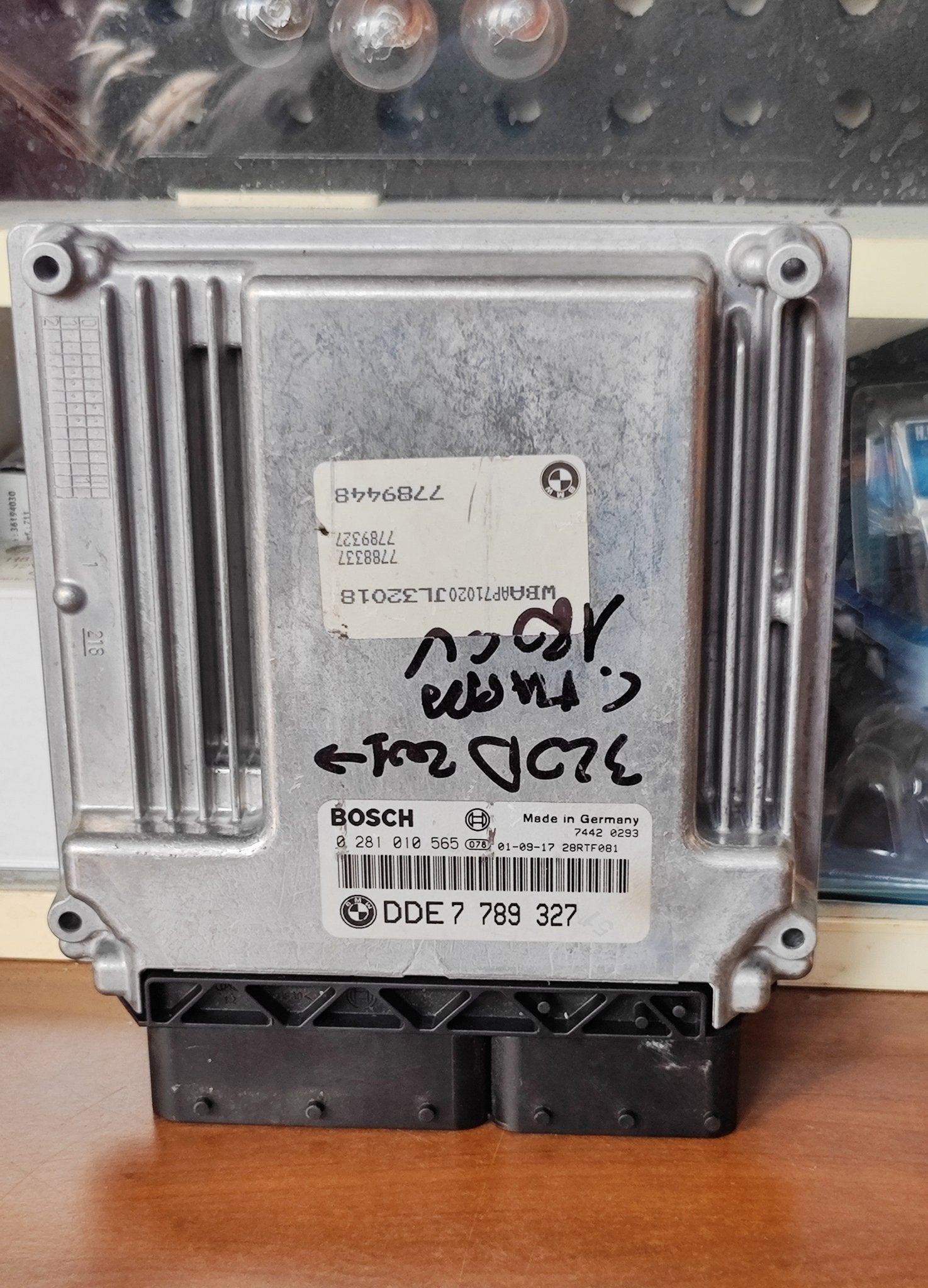 0281010565 DDE7789327 Centralina motore BMW serie 3 E46 320D - Debiautomotive