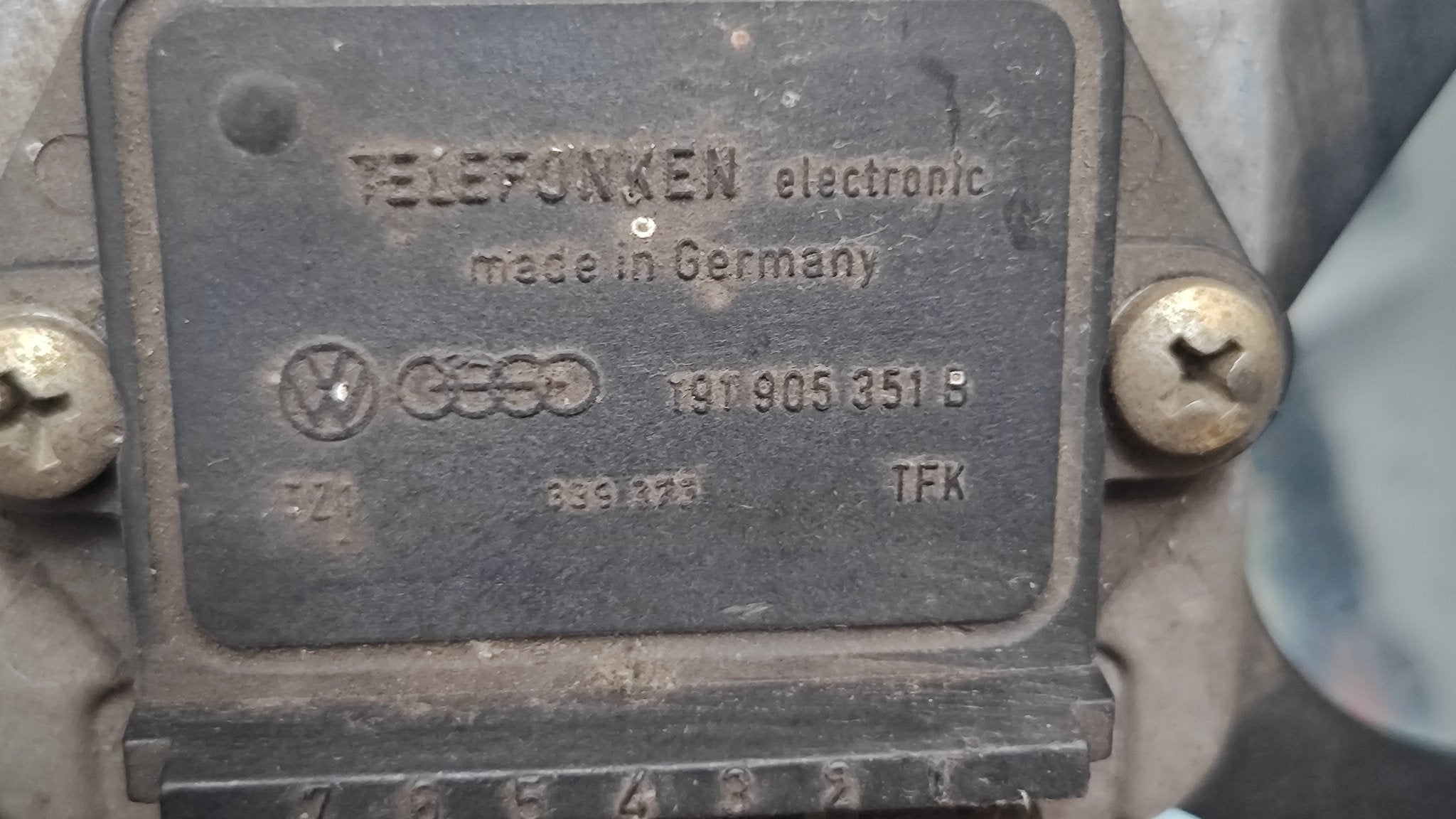 037906022AN 191905351B Centralina motore con modulo di accensione VW Golf 3 - Debiautomotive