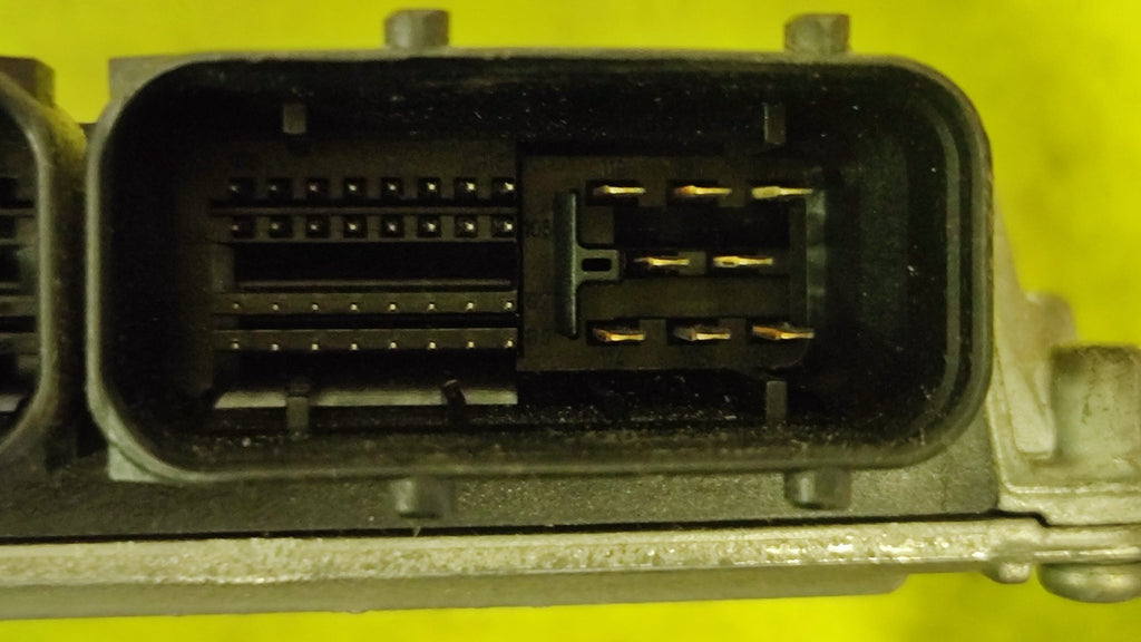 03E906033D 5WP40121 Simos3PE Centralina motore Seat Ibiza 1.2B - Debiautomotive