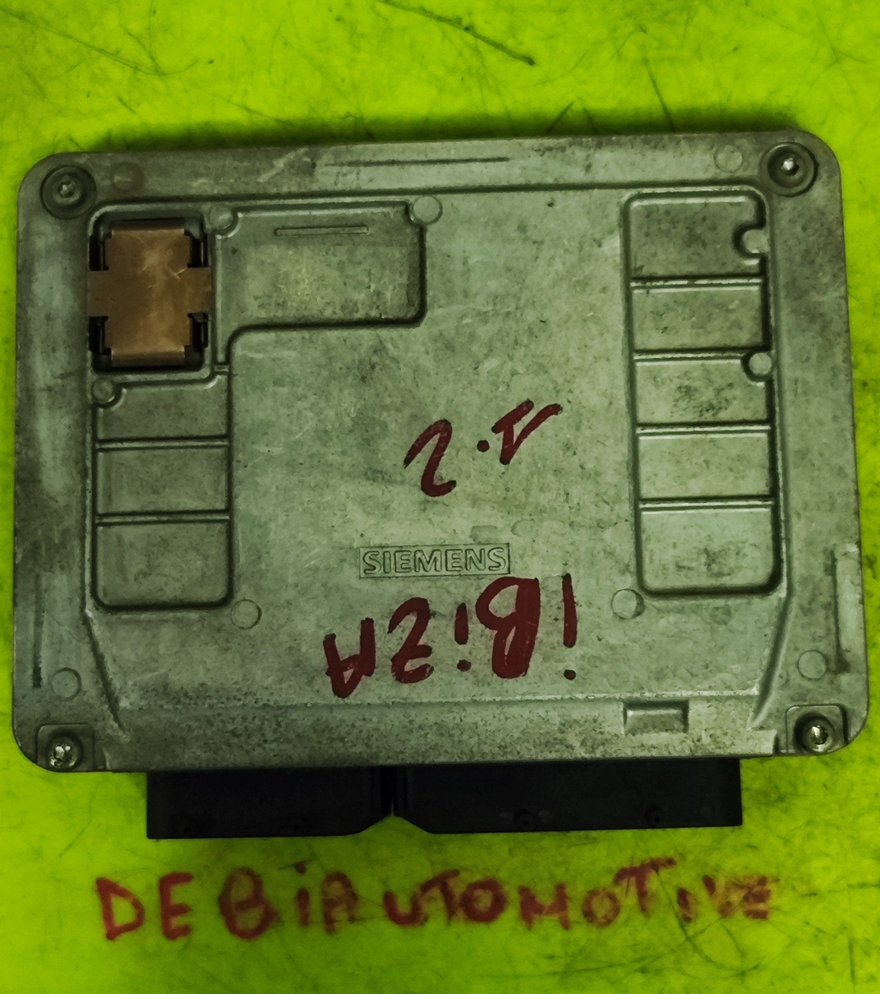 03E906033D 5WP40121 Simos3PE Centralina motore Seat Ibiza 1.2B - Debiautomotive
