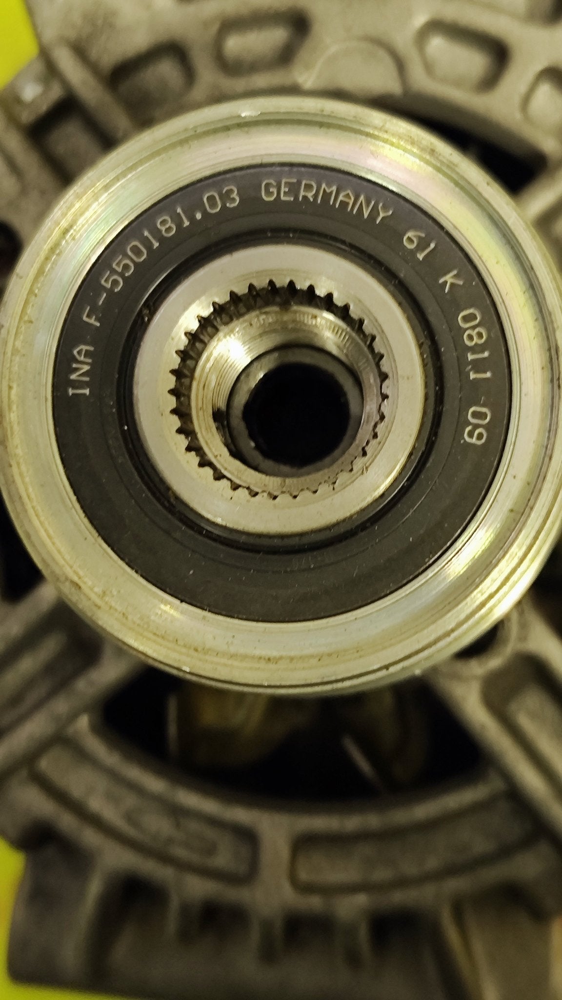 0986042720 0986XA8381 Alternatore Bosch Renault Clio Megan - Debiautomotive