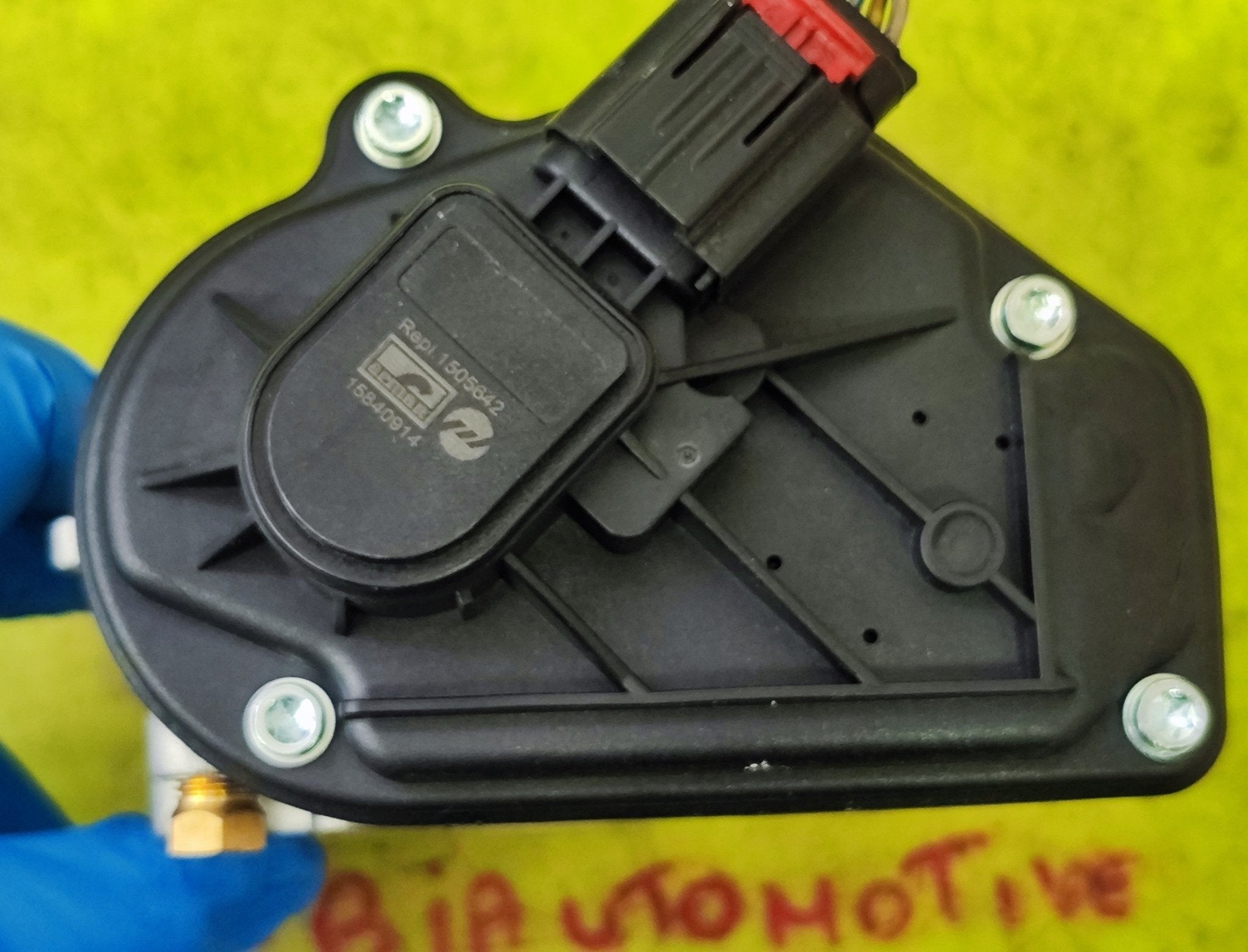 1505642 15840914 Corpo farfallato Ford Focus 1.6B - Debiautomotive