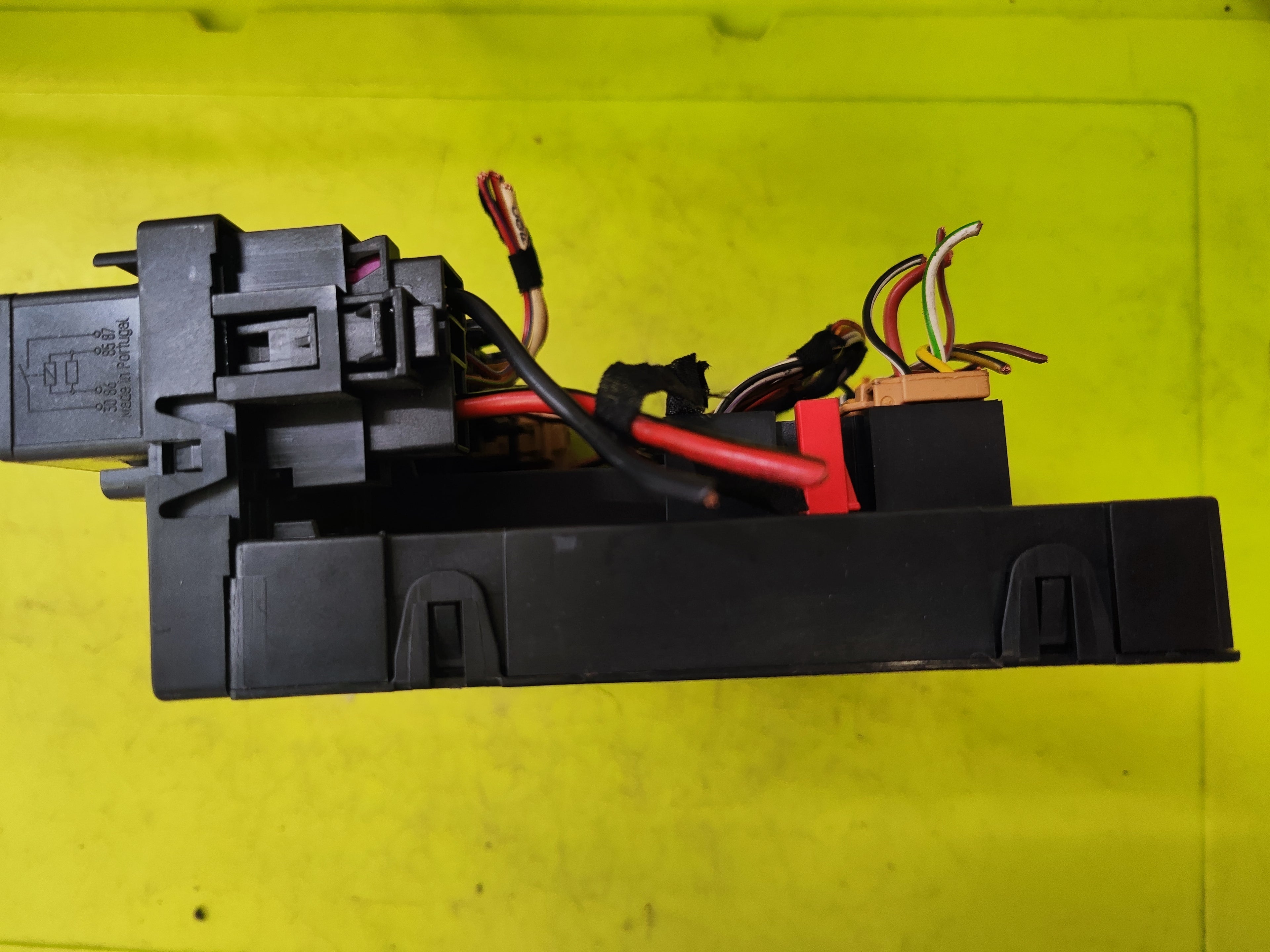 Body Computer Volkswagen Tiguan 2.0D 3C0937049AH