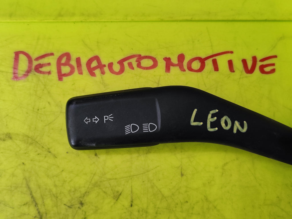Devio Luci DX ANP80H024A Devio Luci SX ANP80H012A Seat Leon 