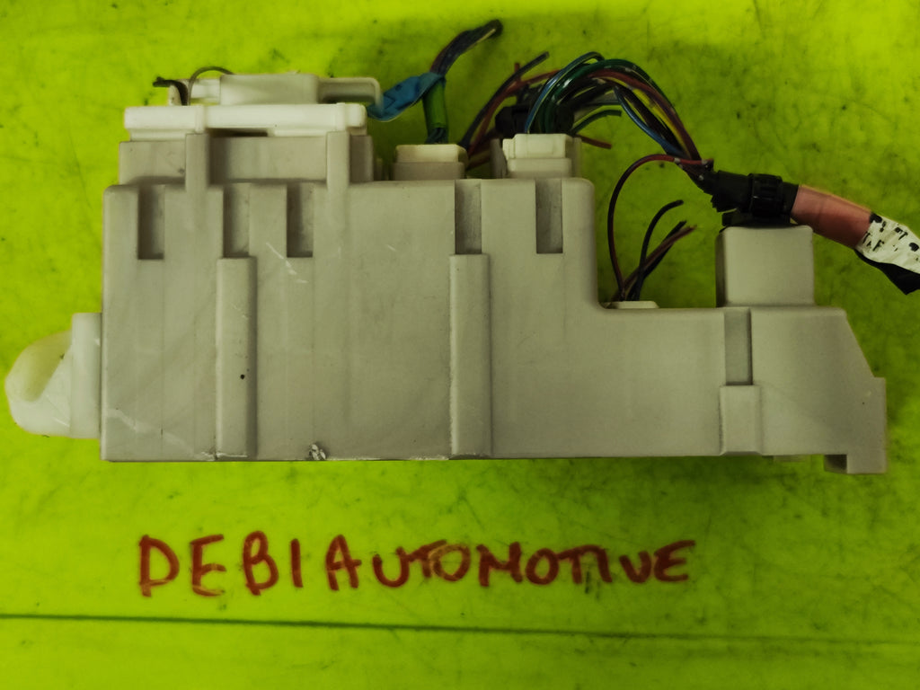 Body computer Toyota RAV4 2.0B 82733-42080 