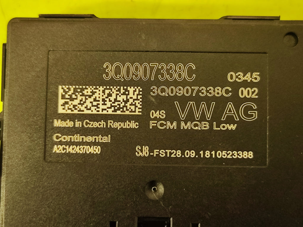 Centralina modulo di controllo luci Volkswagen 3Q0907338C A2C1424370450