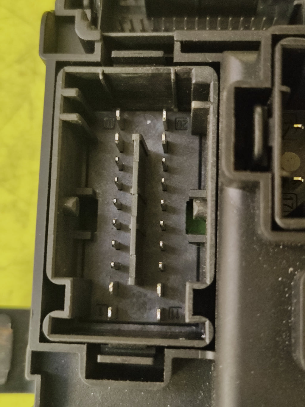 Centralina Body Computer BSM Opel Corsa D 13142241 KS