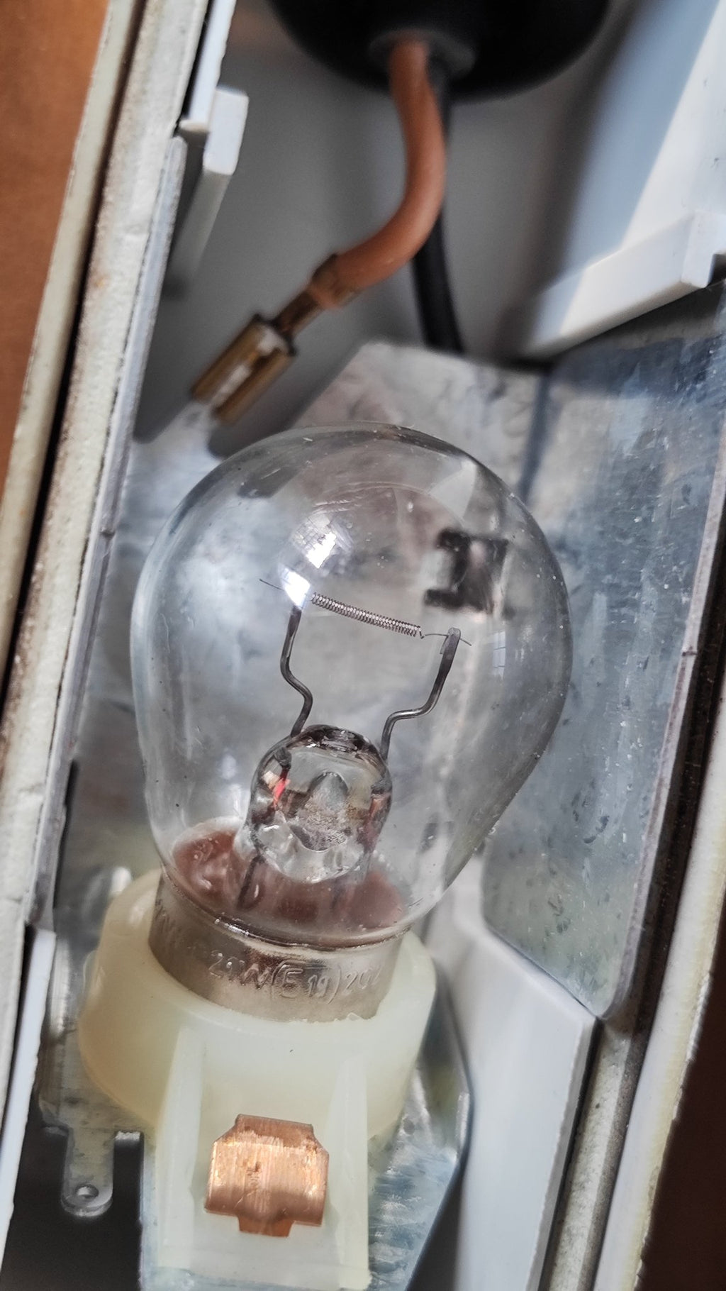 171953155E Originale indicatore di direzione anteriore Volkswagen Golf 83>92 - Debiautomotive