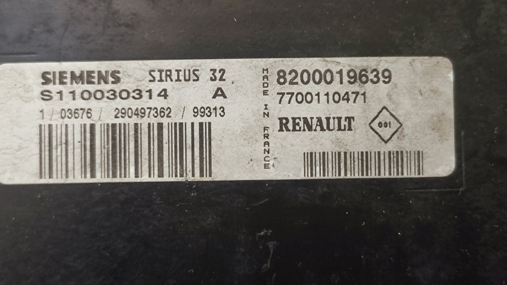  Centralina Motore Renault Clio 2° serie 8200019639 770010471 S110030314A SIRIUS 32