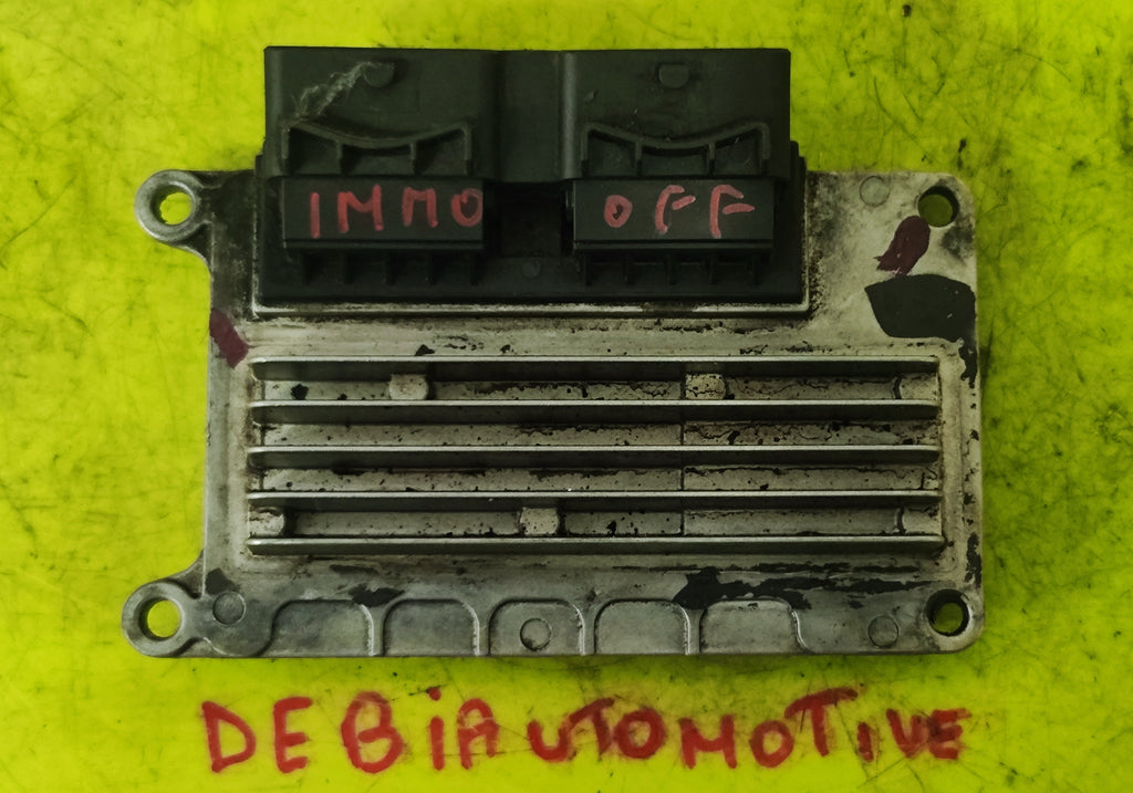 Centralina motore IMMO OFF Renault Clio IAW 5NR2.C6 8200181482 8200262885