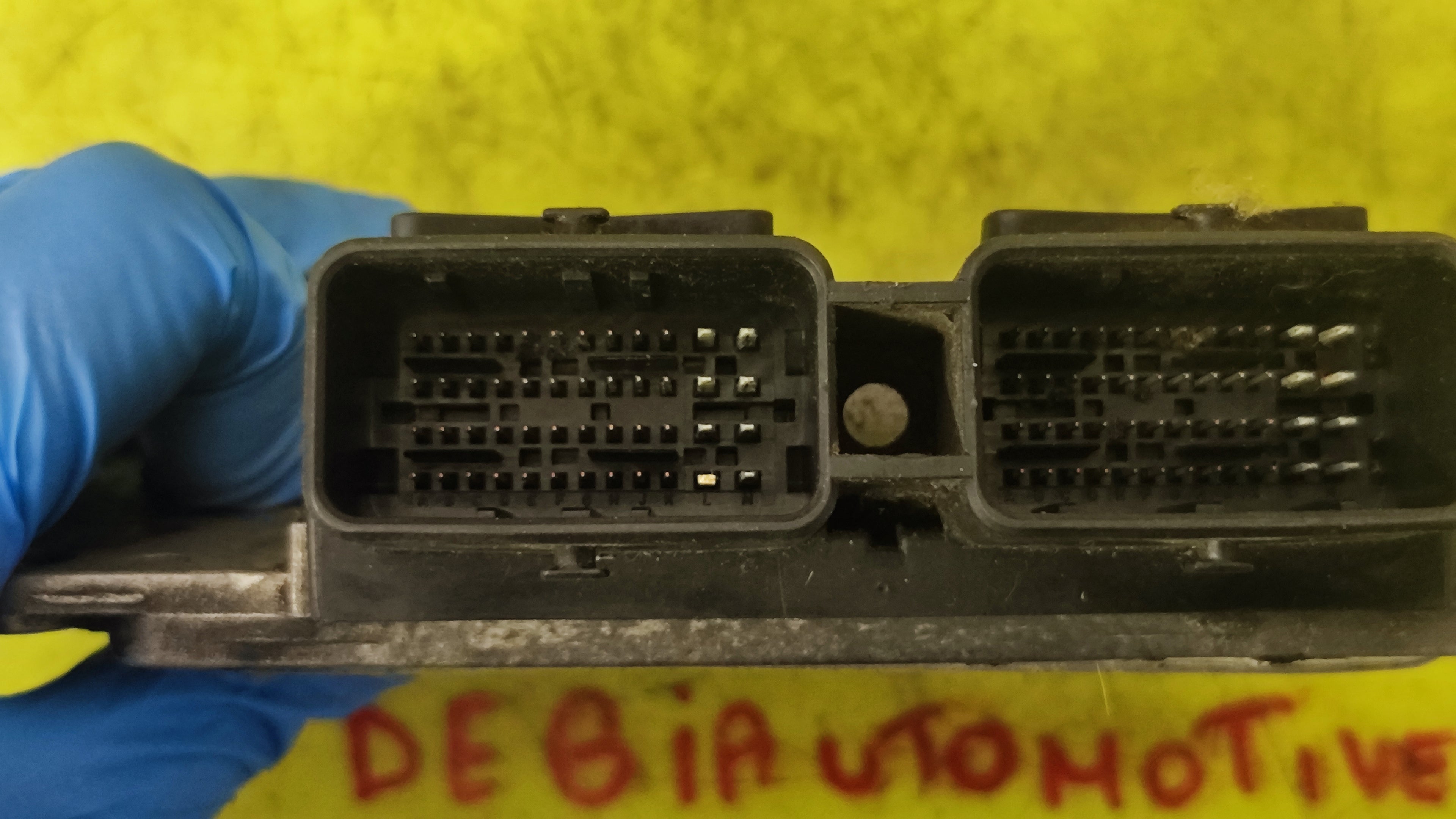 Centralina motore IMMO OFF Renault Clio IAW 5NR2.C6 8200181482 8200262885