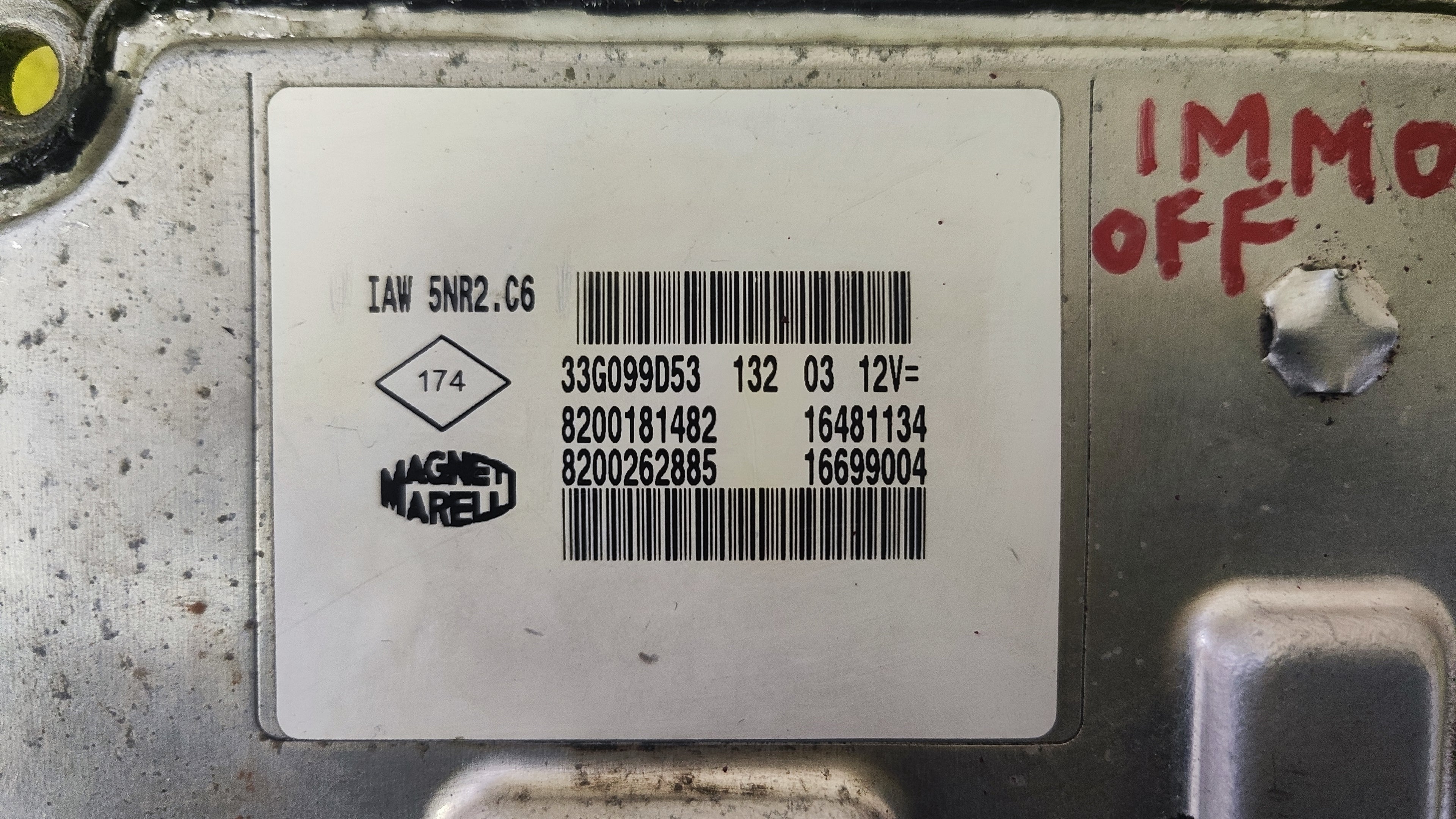 Centralina motore IMMO OFF Renault Clio IAW 5NR2.C6 8200181482 8200262885