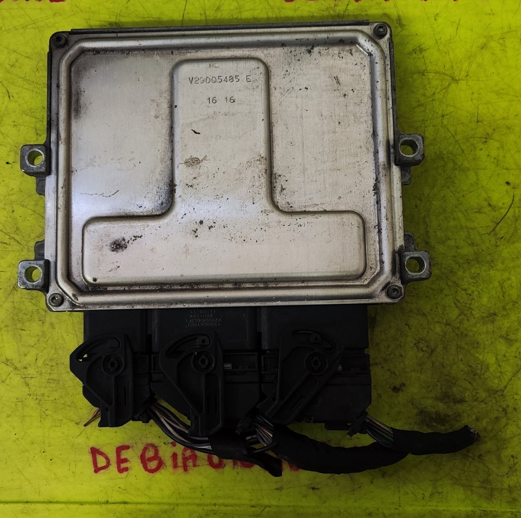 Centralina Motore Renault  Clio Dacia Sandero 237107175R 161491717 237105499R V50.1