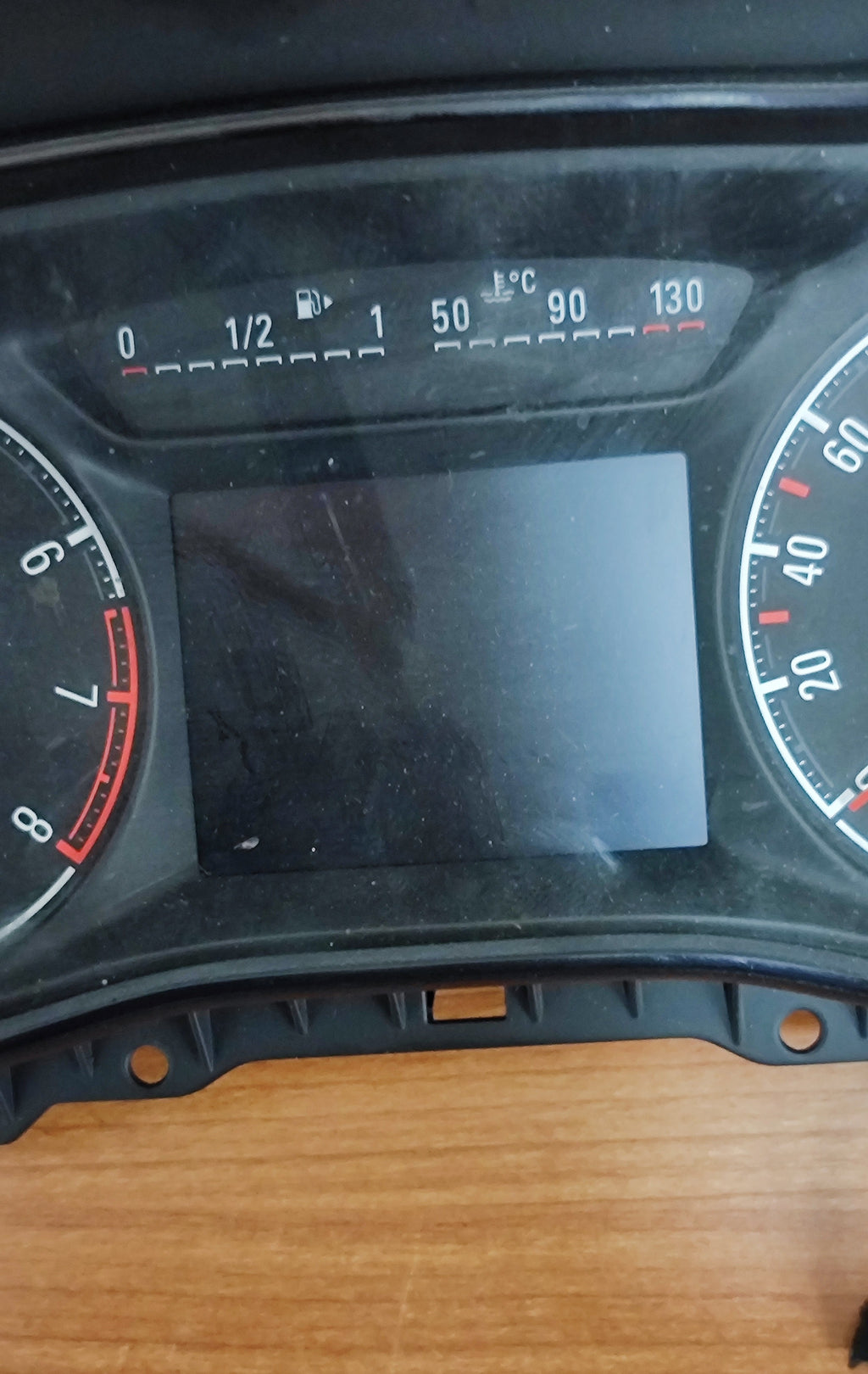 Quadro strumenti contachilometri Opel Corsa E Benzina 39107236