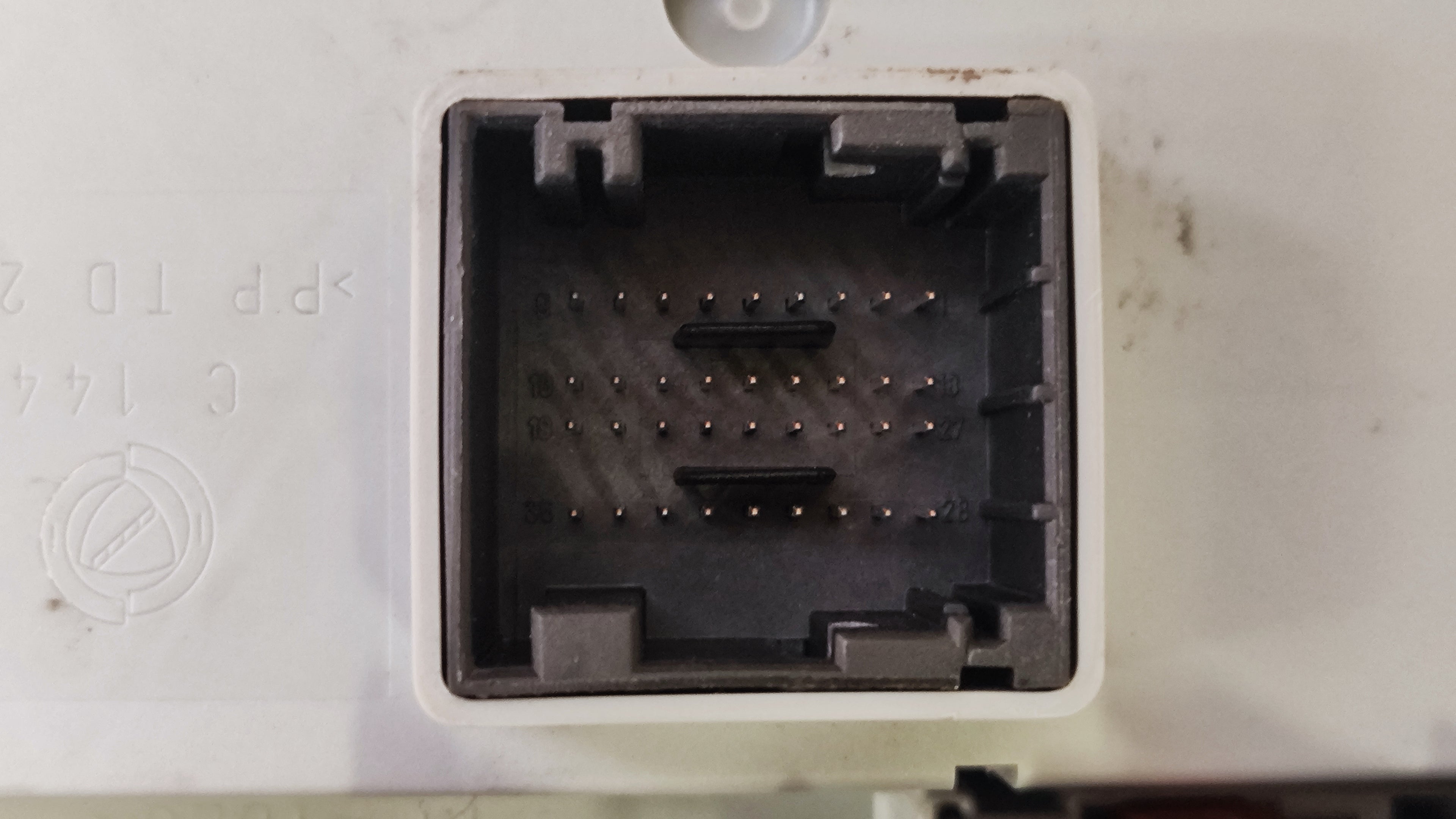 Scatola fusibilin+ body computer Alfa Romeo 147 Twin Spark 60698109 NPL937.72