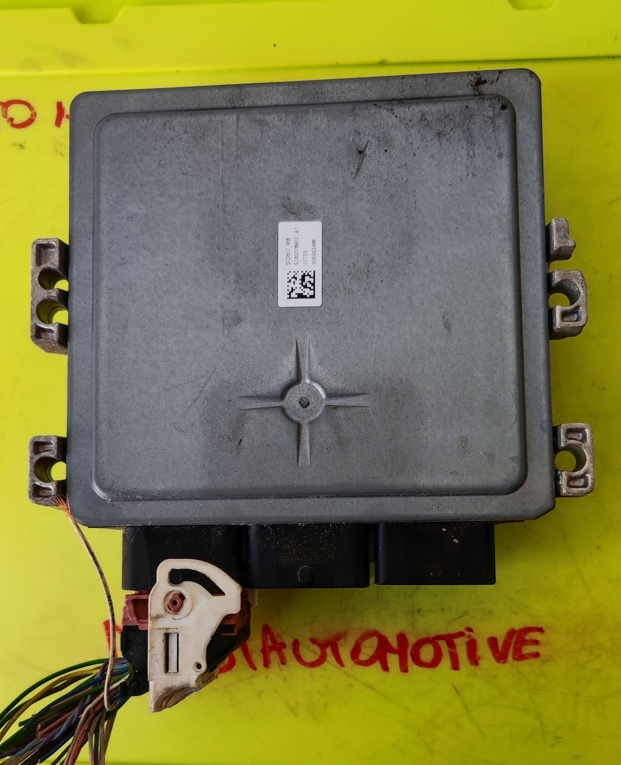 Centralina Motore Peugeot 3008 1.6 HDI 9676587780 HW9666571380 SID807