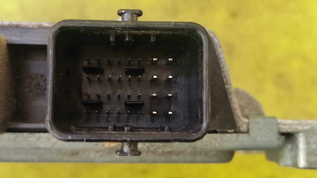 Centralina motore Ford Fiesta 1.2B BV21-12A650-ED S180047034D EMS2102