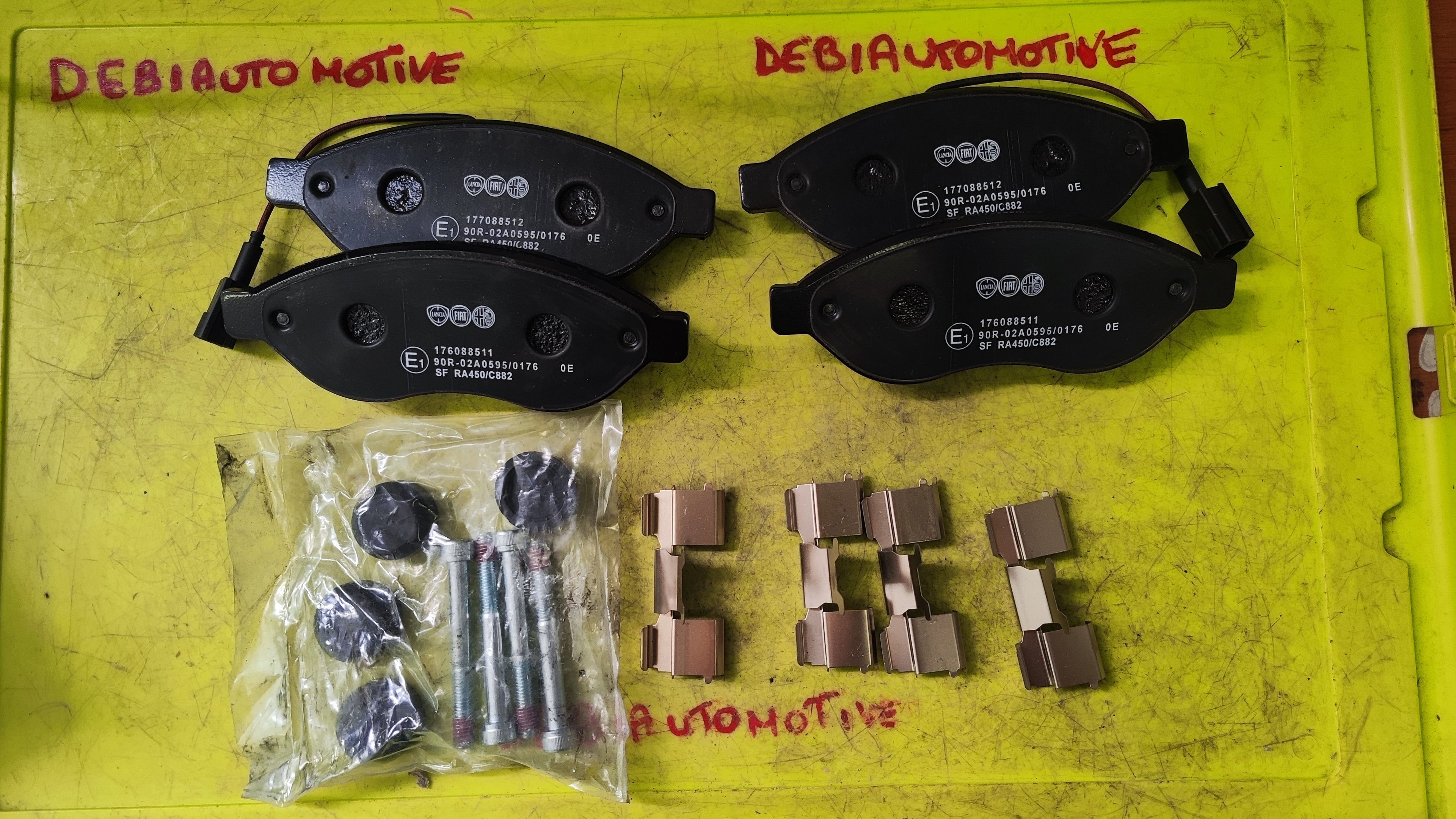 Kit pastiglie freno anteriori Fiat Ducato 6000629140 
