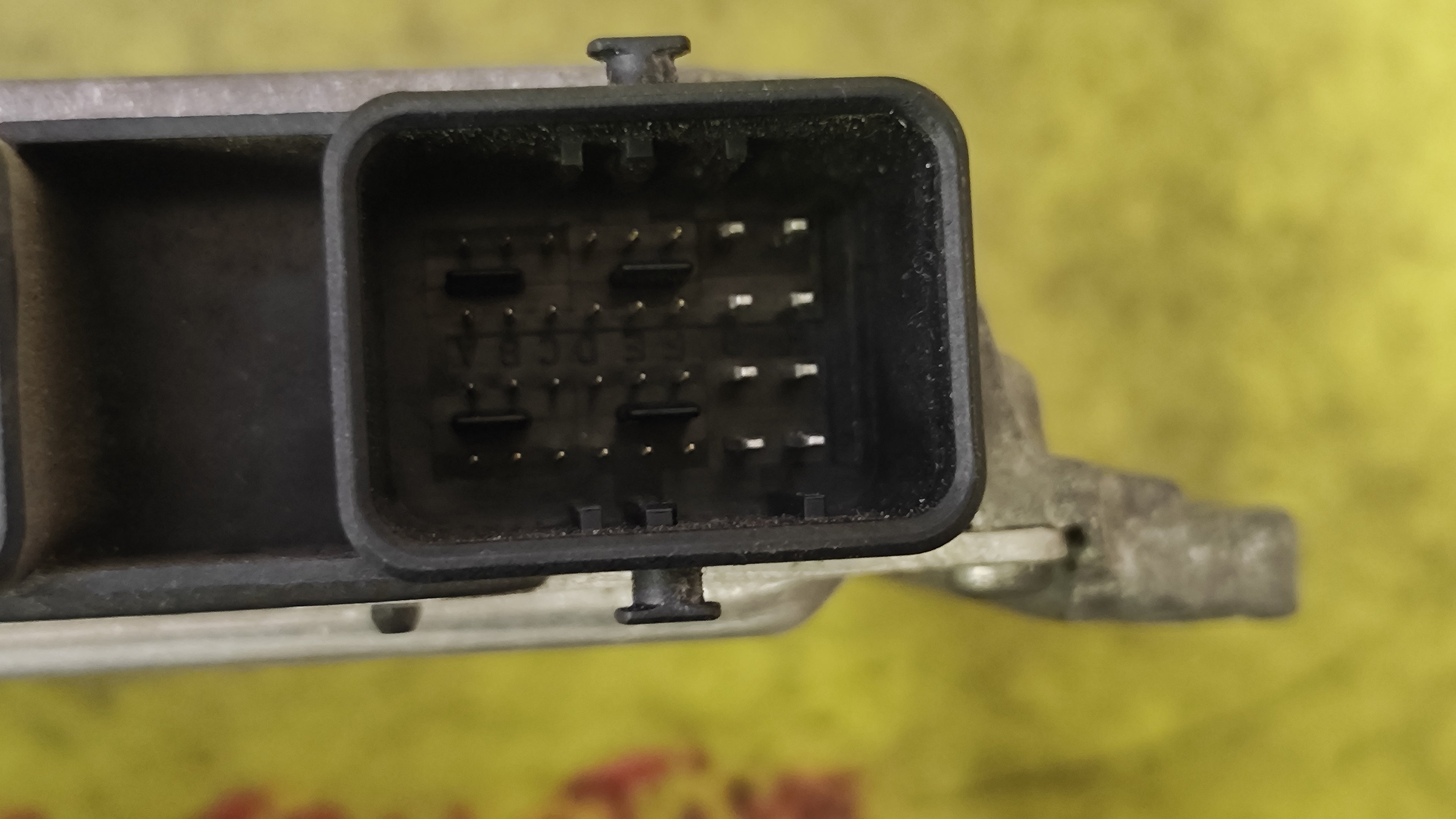 Centralina motore Dacia Sandero Renault Clio 1.2 237102479R V42 