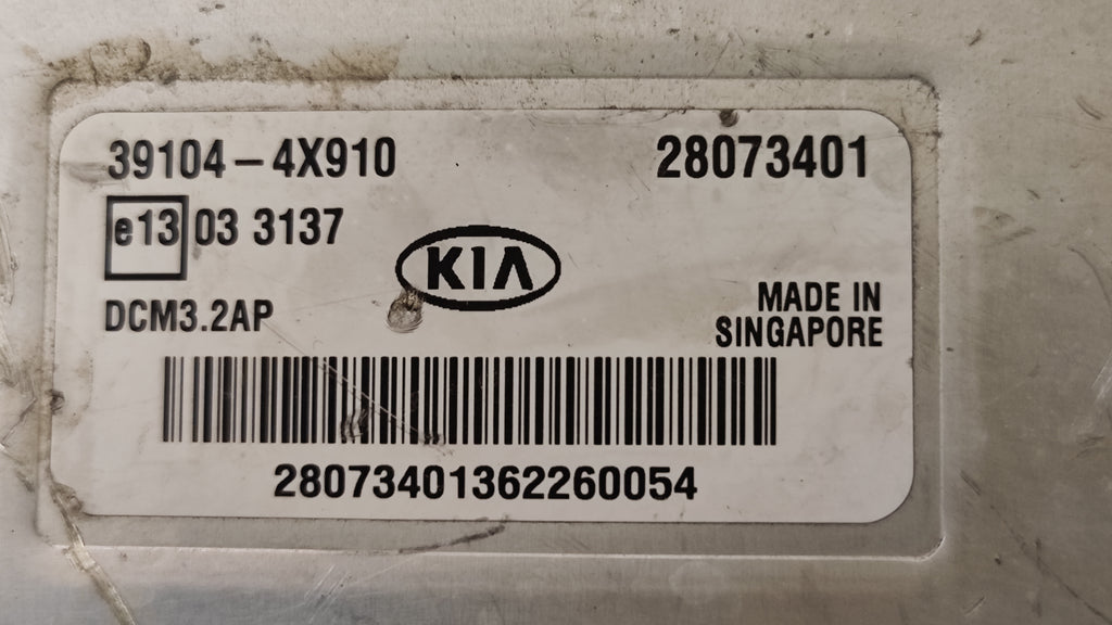 ECU Centralina motore Kia Carnival 258073401 39104-4X910 DCM3.2AP 