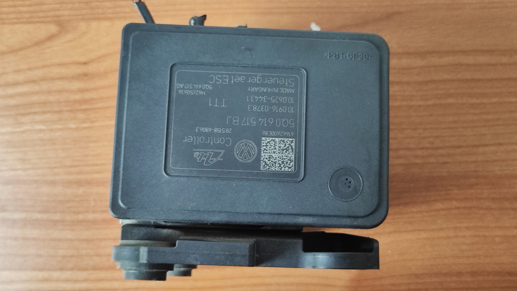 Pompa ABS WV Golf 7 5Q0614517 BJ 10.0220-0827.4 usata