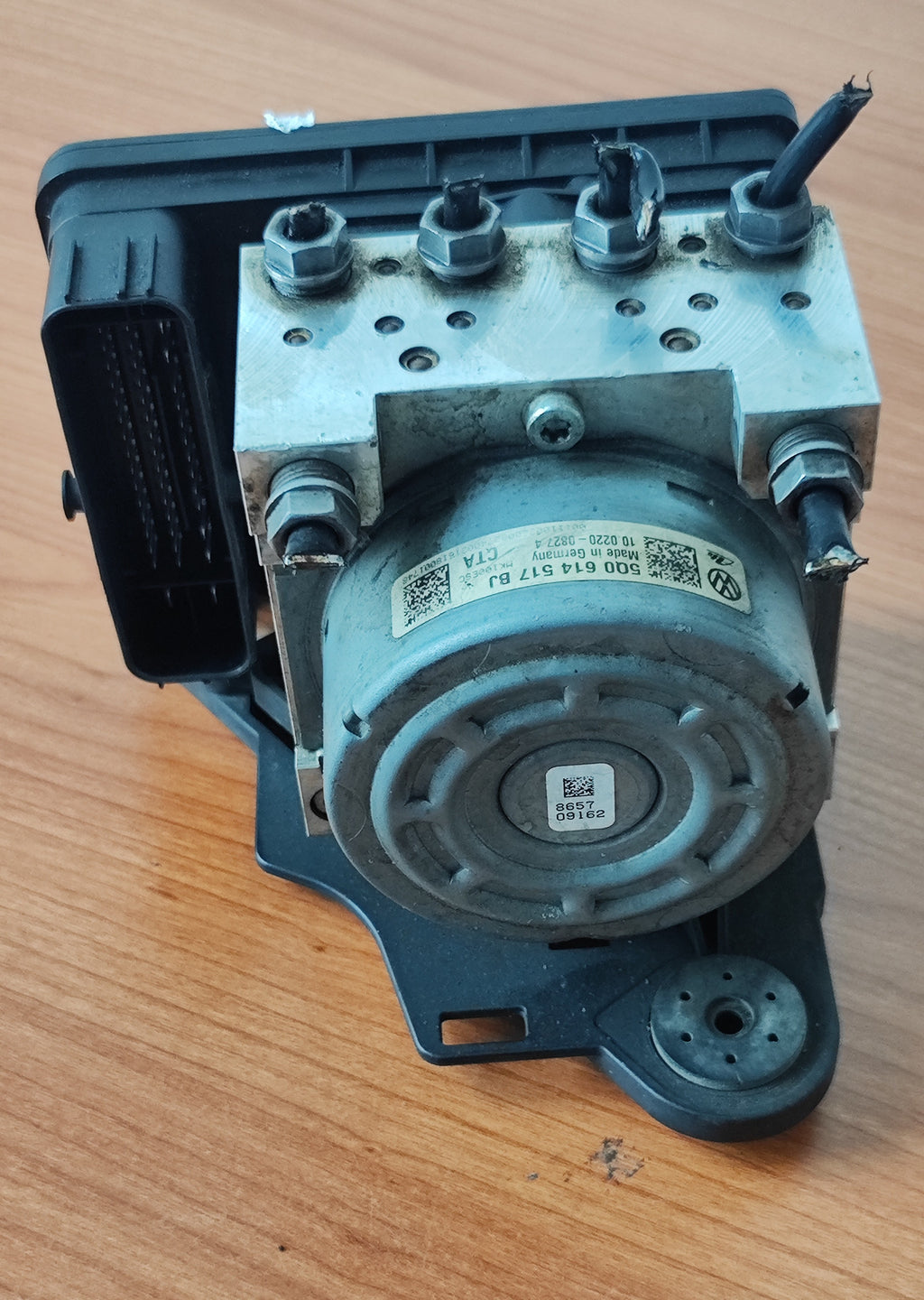 Pompa ABS WV Golf 7 5Q0614517 BJ 10.0220-0827.4 usata