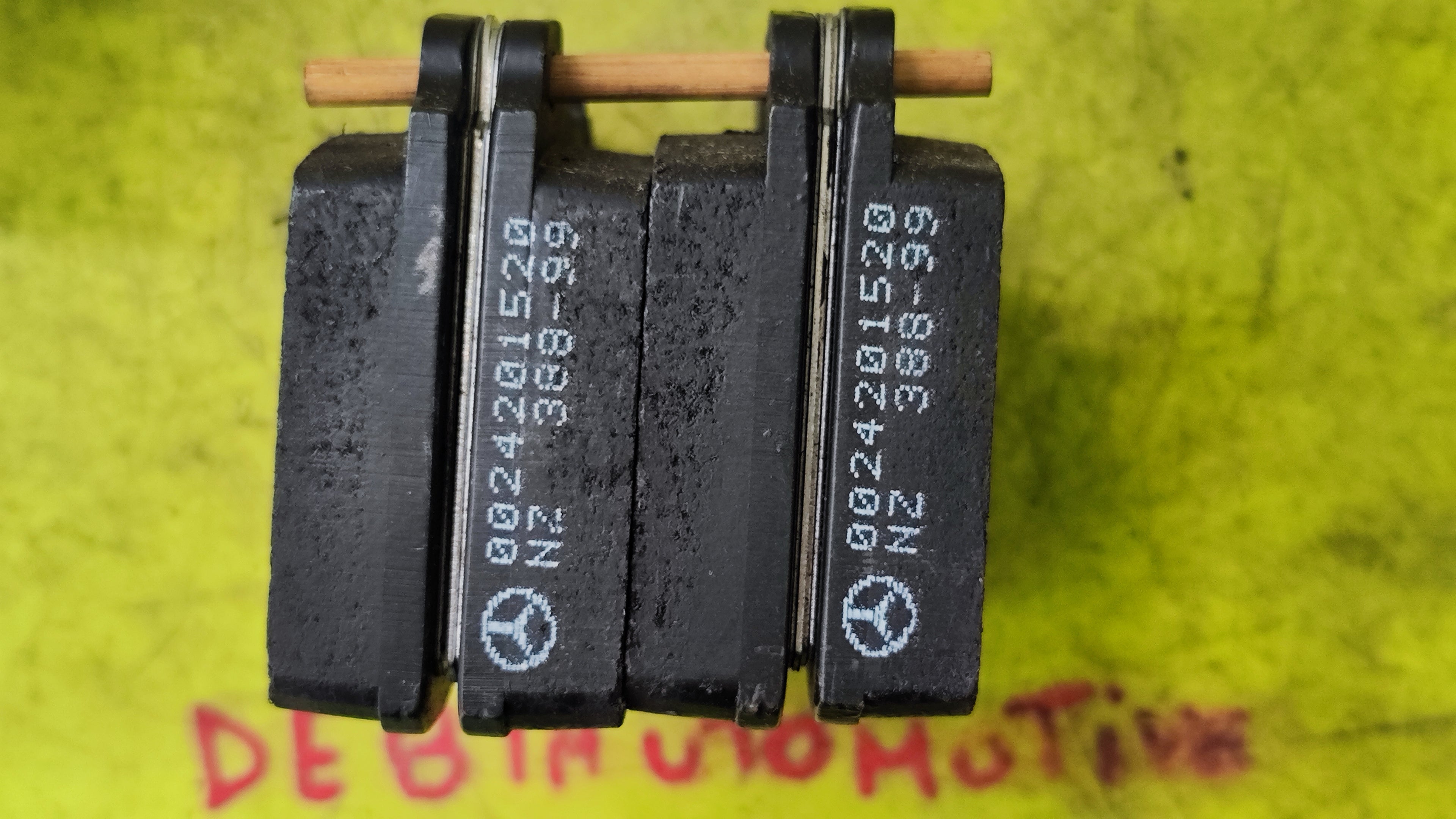 Pastiglie freno Mercedes-Benz Classe E W124 SL R129 A0024201520