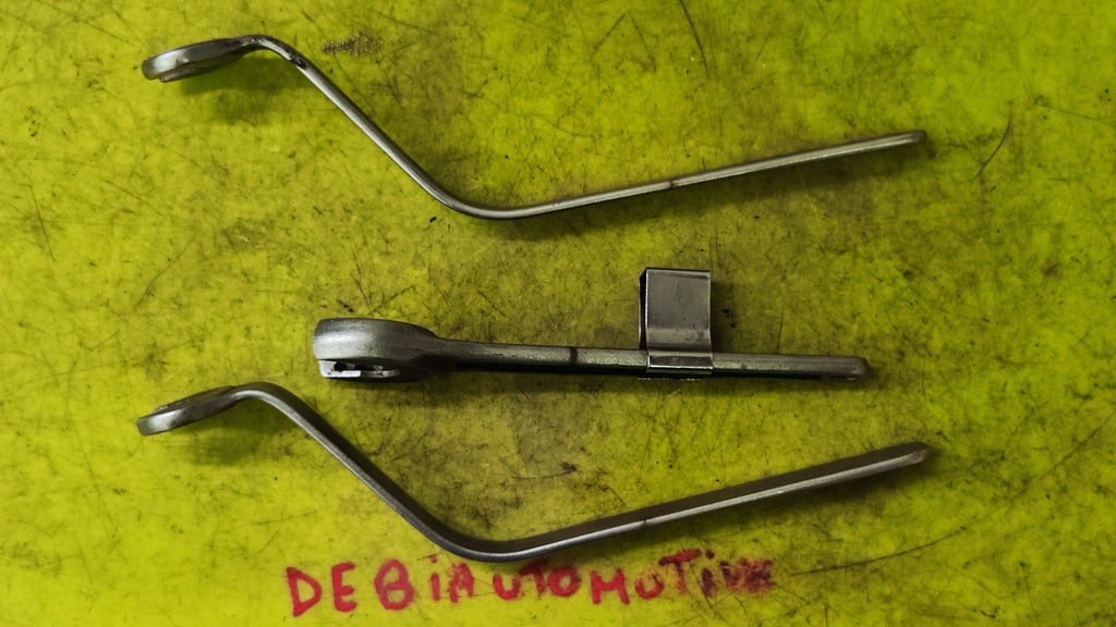 Chiavi per la regolazione del gruppo Valvole Mercedes-Benz 615589000