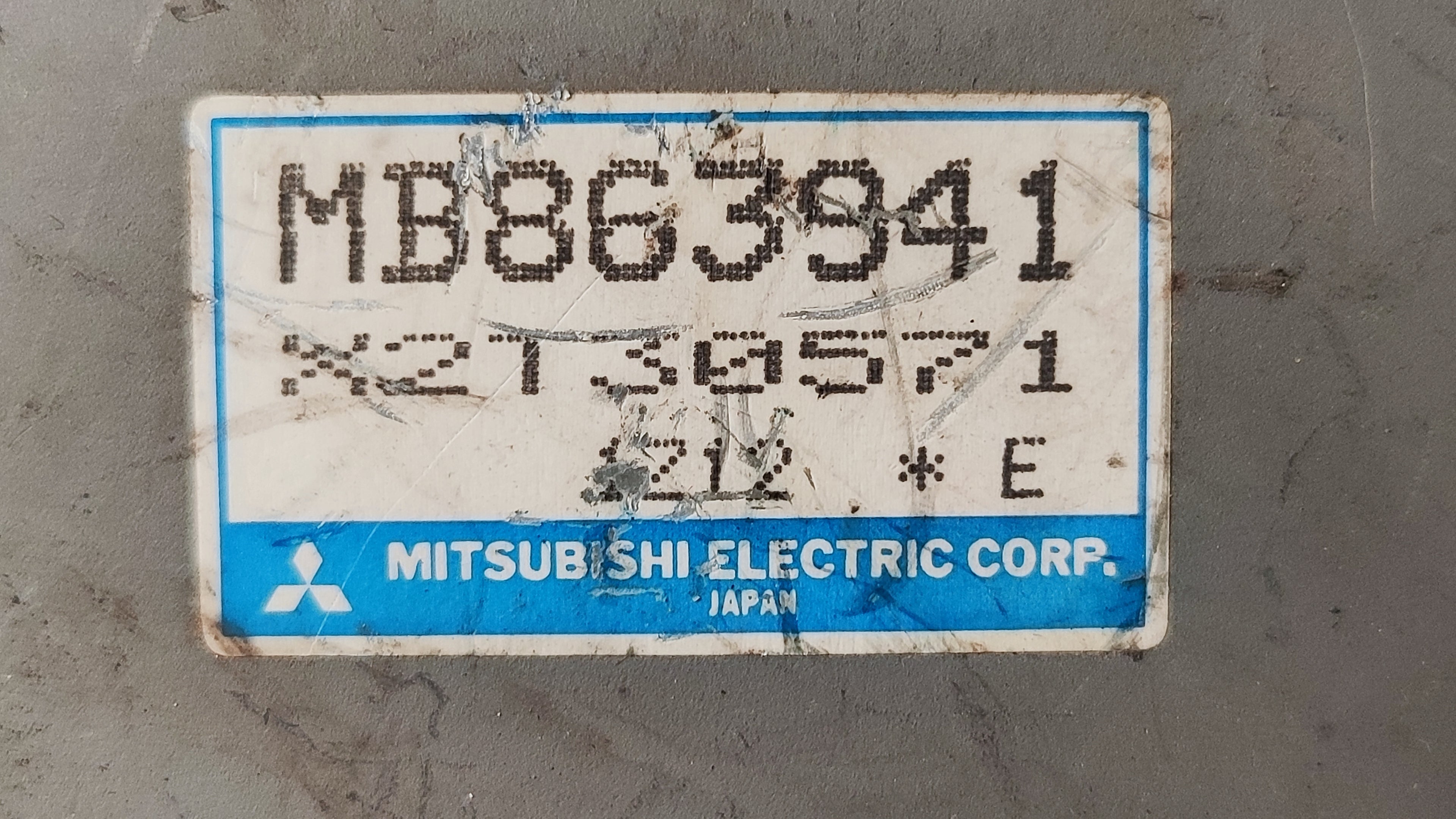 Centralina modulo ABS Mitsubishi Pajero V20 92>99 MB863941 X2T30571 