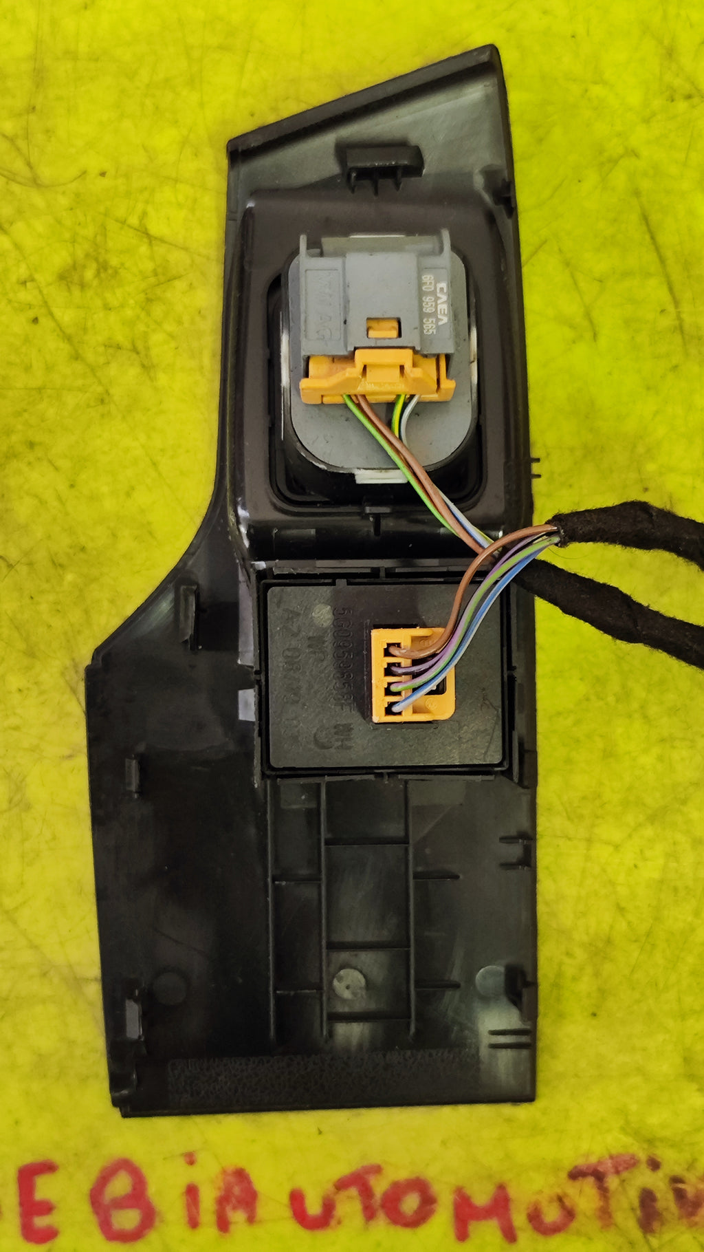 Pulsantiera anteriore lato guida VW Seat  6F1867171 6F0959565 5G0959858F 