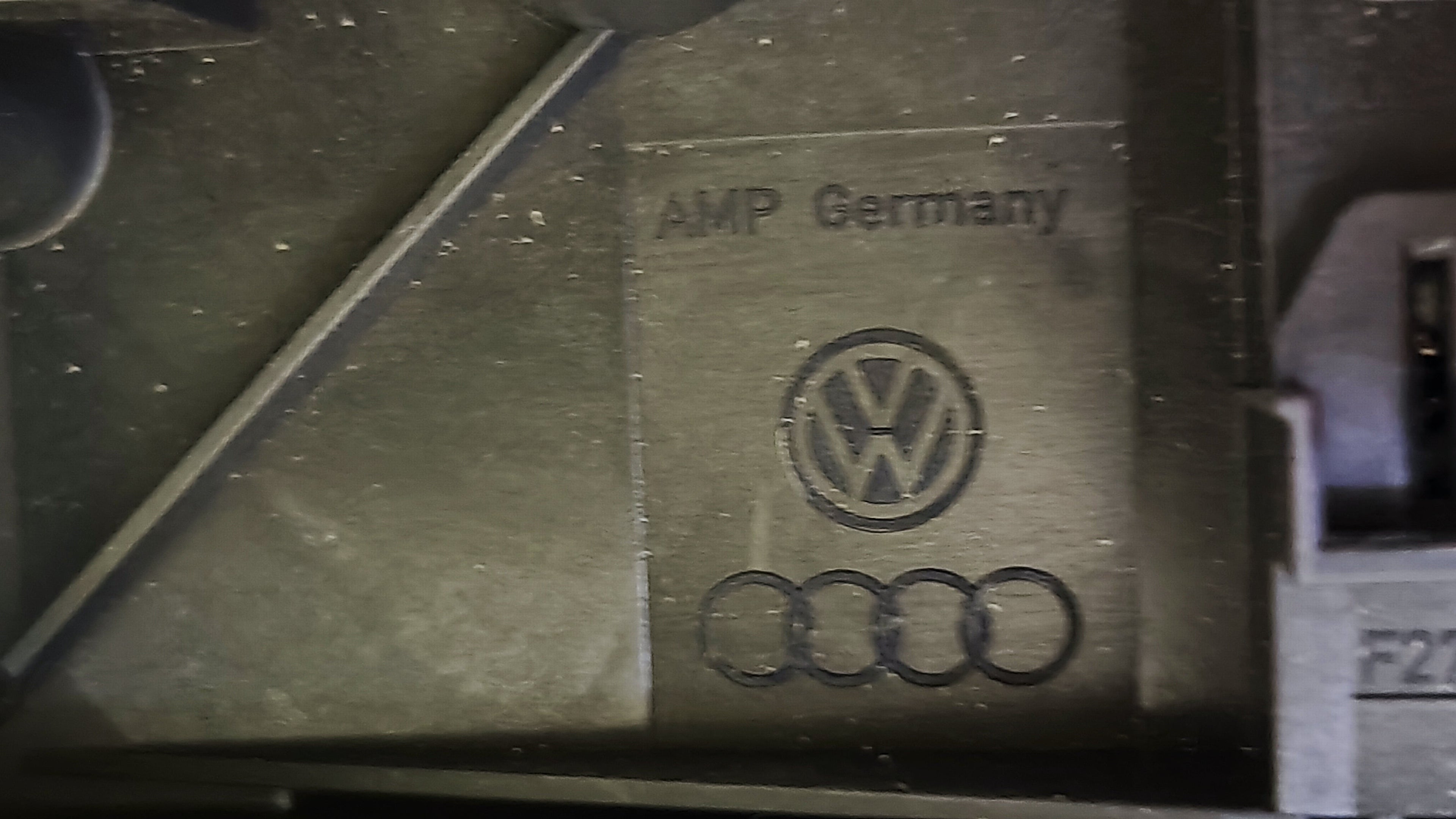 Scatola Fusibili Audi A/S3 VW Golf V 1K0937125A 