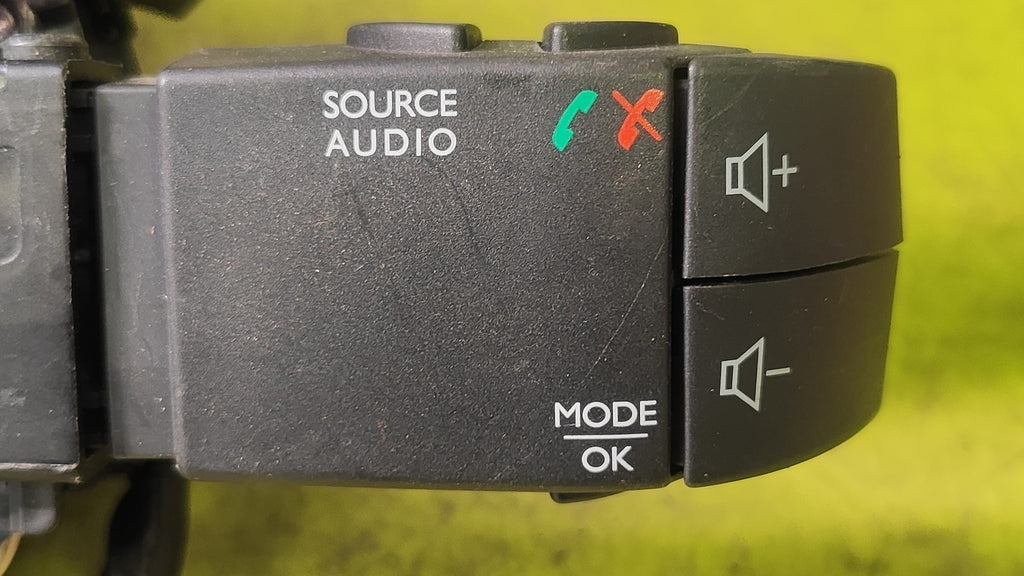 Devio luci con sensore angolo sterzata Renault Dacia Sandero 026501906
