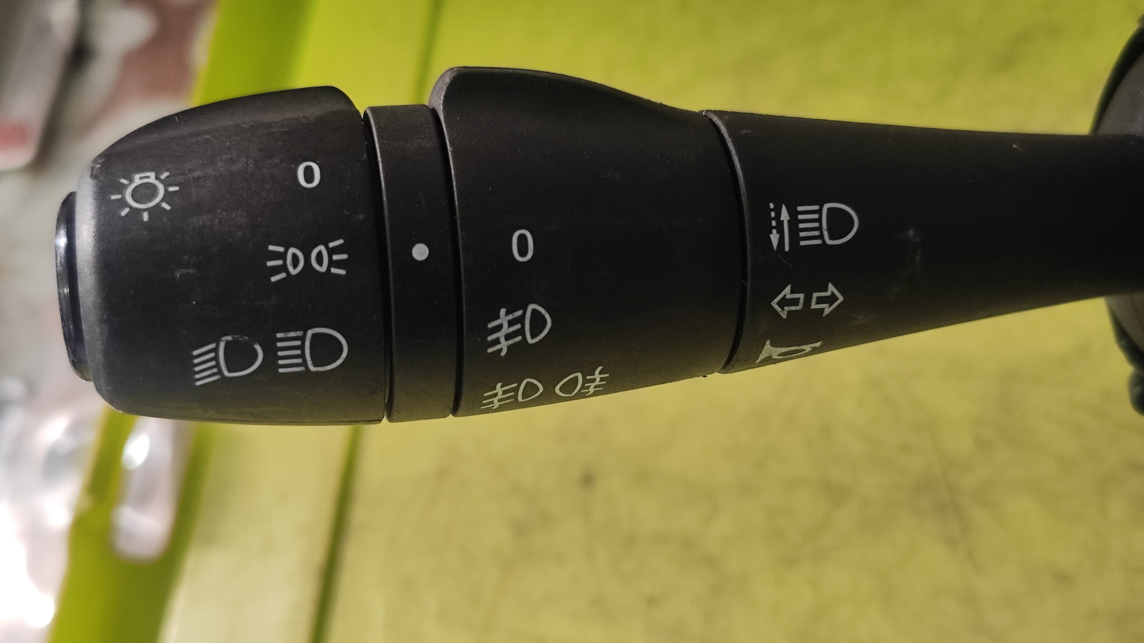 Devio luci con sensore angolo sterzata Renault Dacia Sandero 026501906