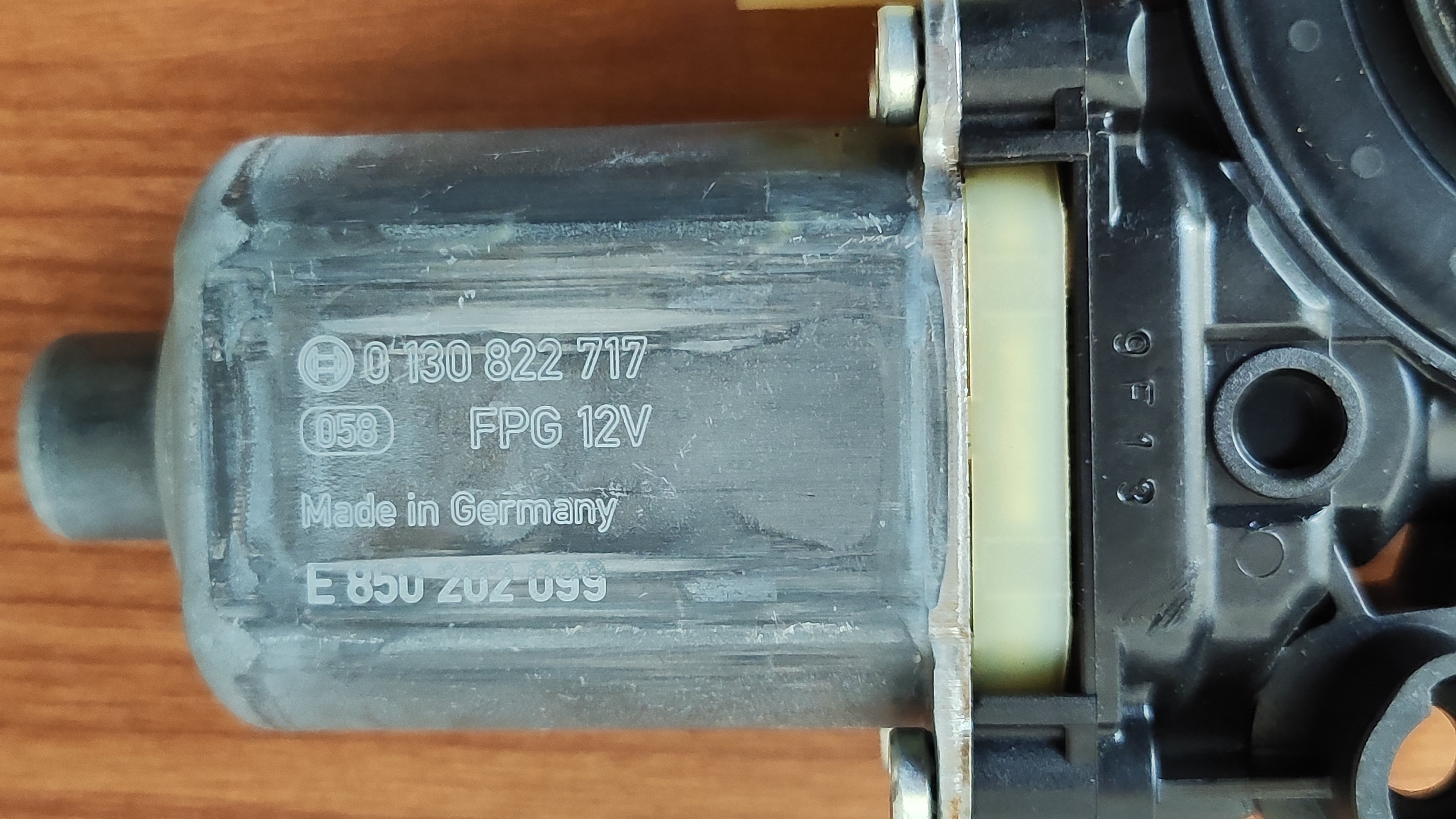 Alzavetro anteriore dx e sx Volkswagen Golf 7 5Q0959801B 5Q0959802B 