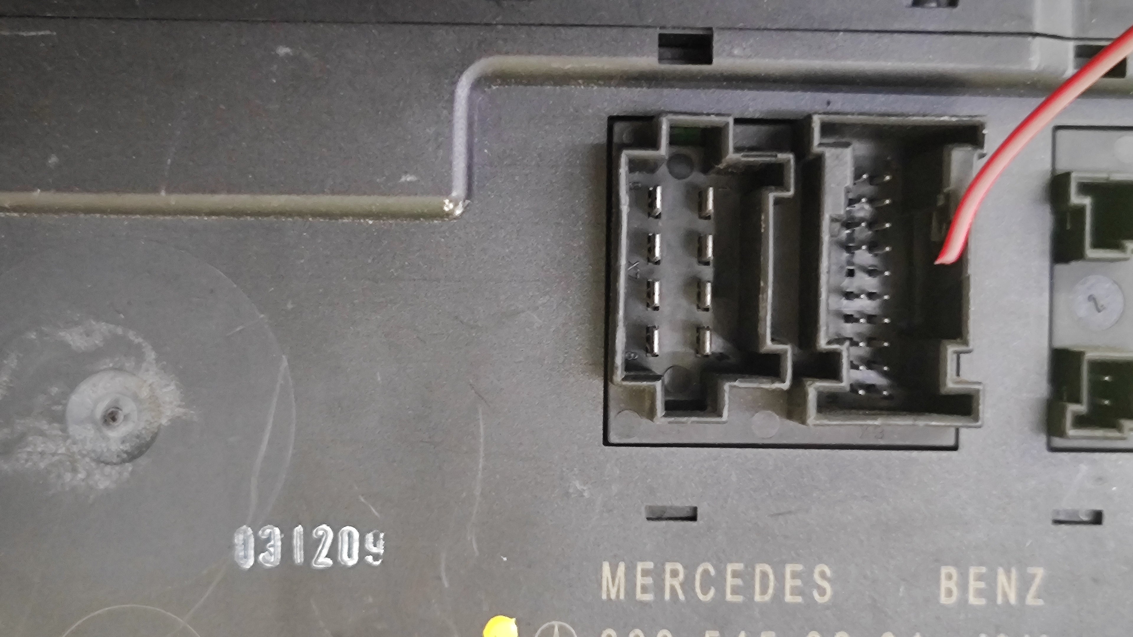 Centralina SAM e fusibileria Mercedes-Benz Vito Viano W639 6395450201 6395450101 