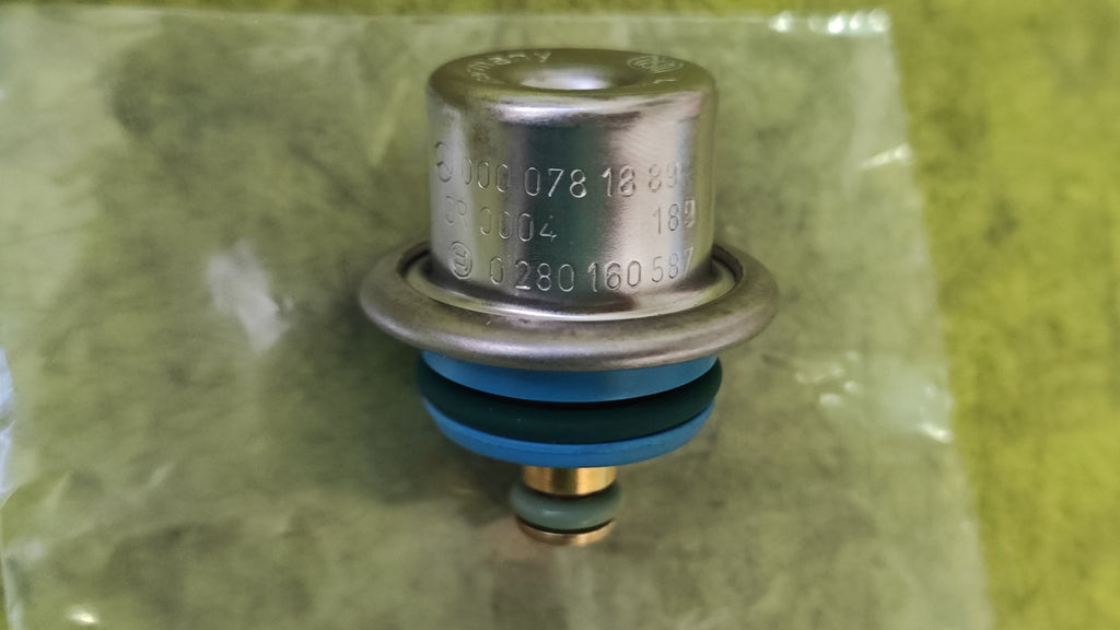 Regolatore pressione carburante originale Mercedes-Benz  W119 W120 W111 W104 A0000781889