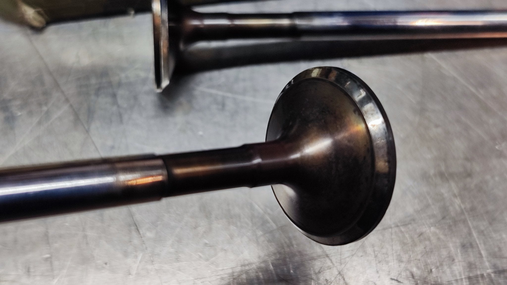 2 valvole aspirazione Alfa Romeo 75 TD - Debiautomotive