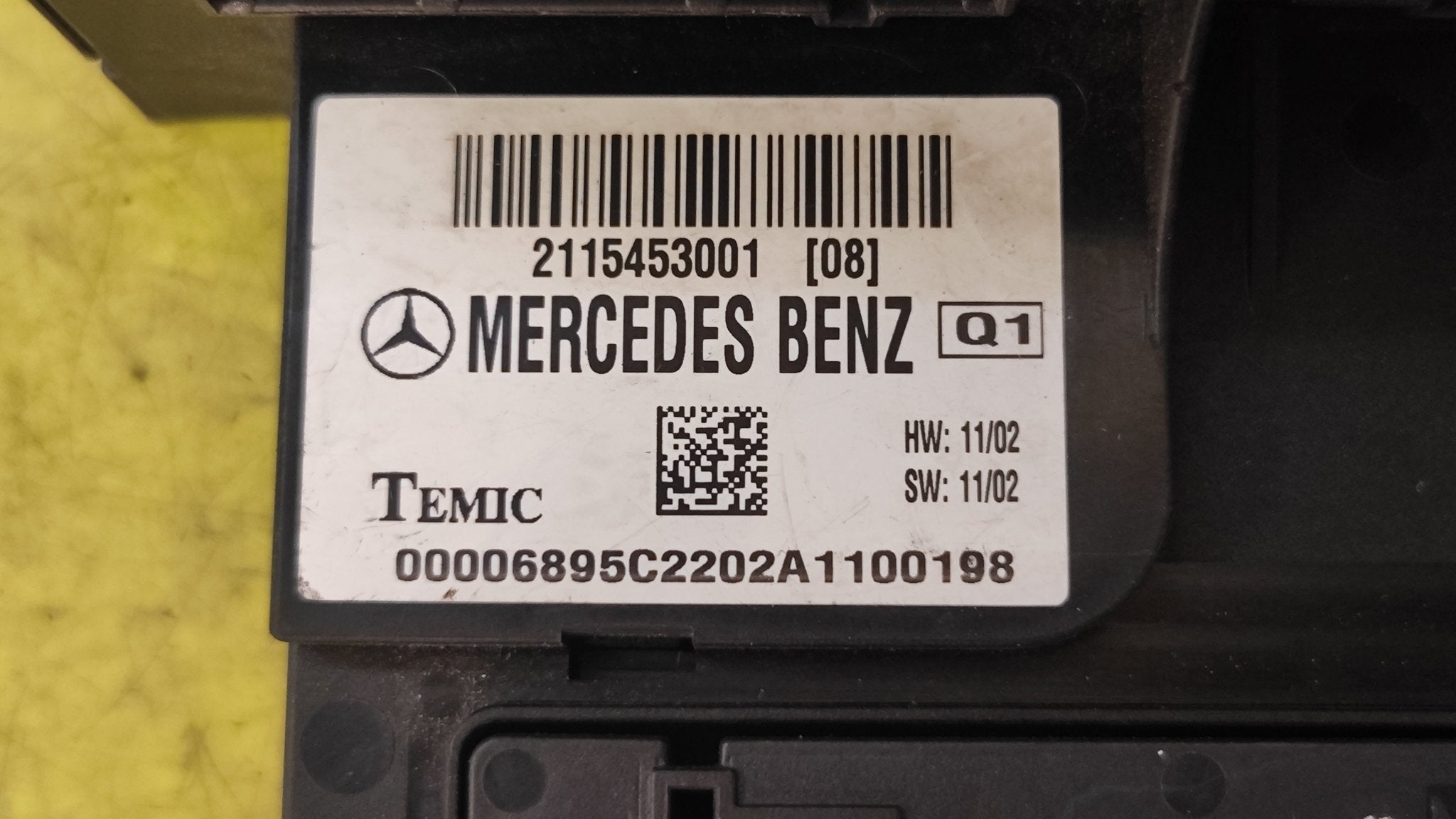 2115453001 Scatola portafusibili centralina modulo SAM Mercedes - Benz Classe E W211 - Debiautomotive