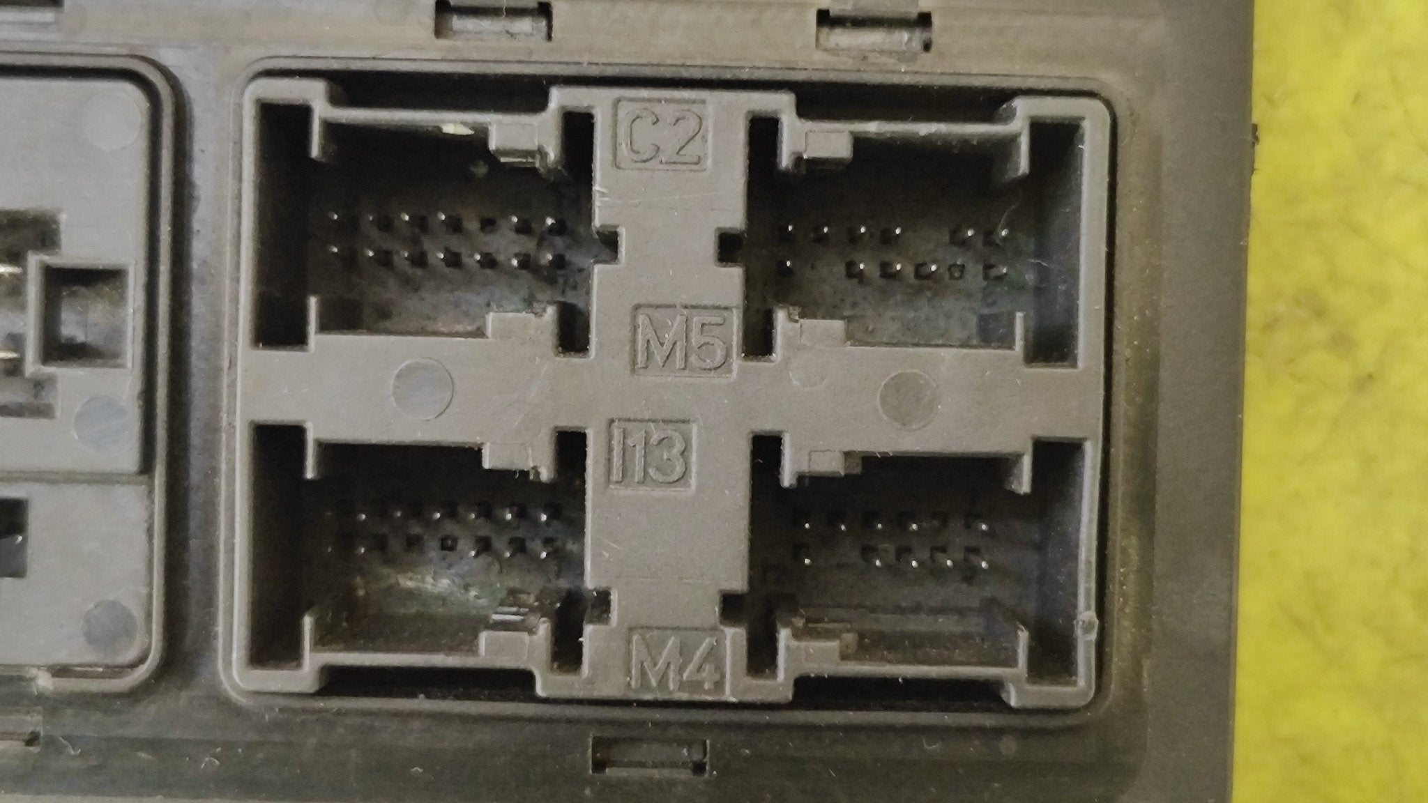 2115453001 Scatola portafusibili centralina modulo SAM Mercedes - Benz Classe E W211 - Debiautomotive