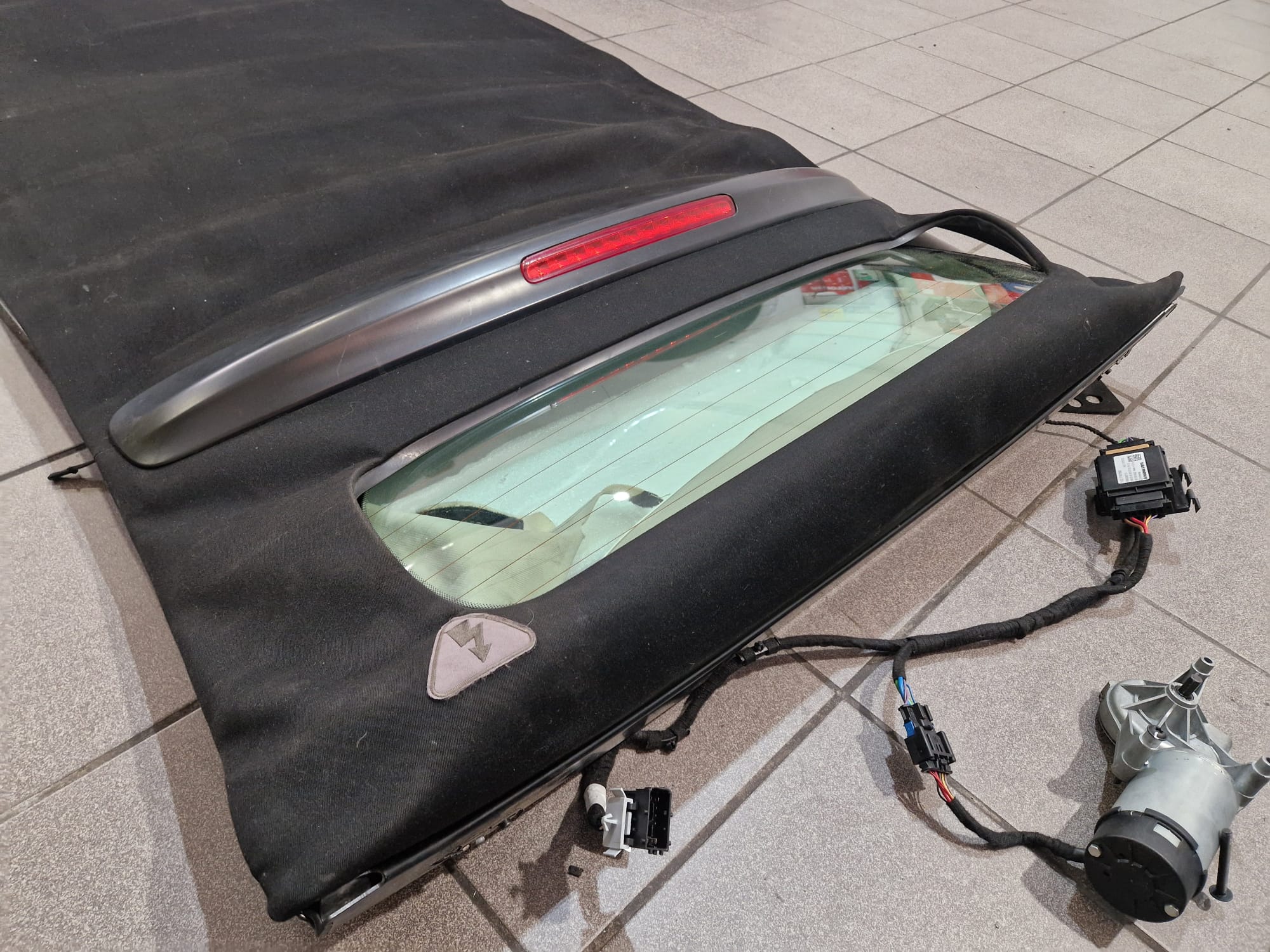 2133748 77367890 Capote elettrica Fiat 500 Abarth cabrio - Debiautomotive