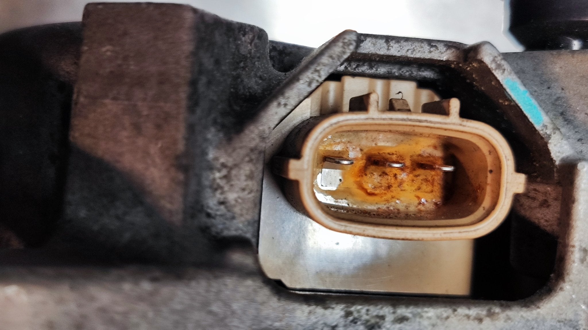 23100JG17A Alternatore Nissan Renault - Debiautomotive