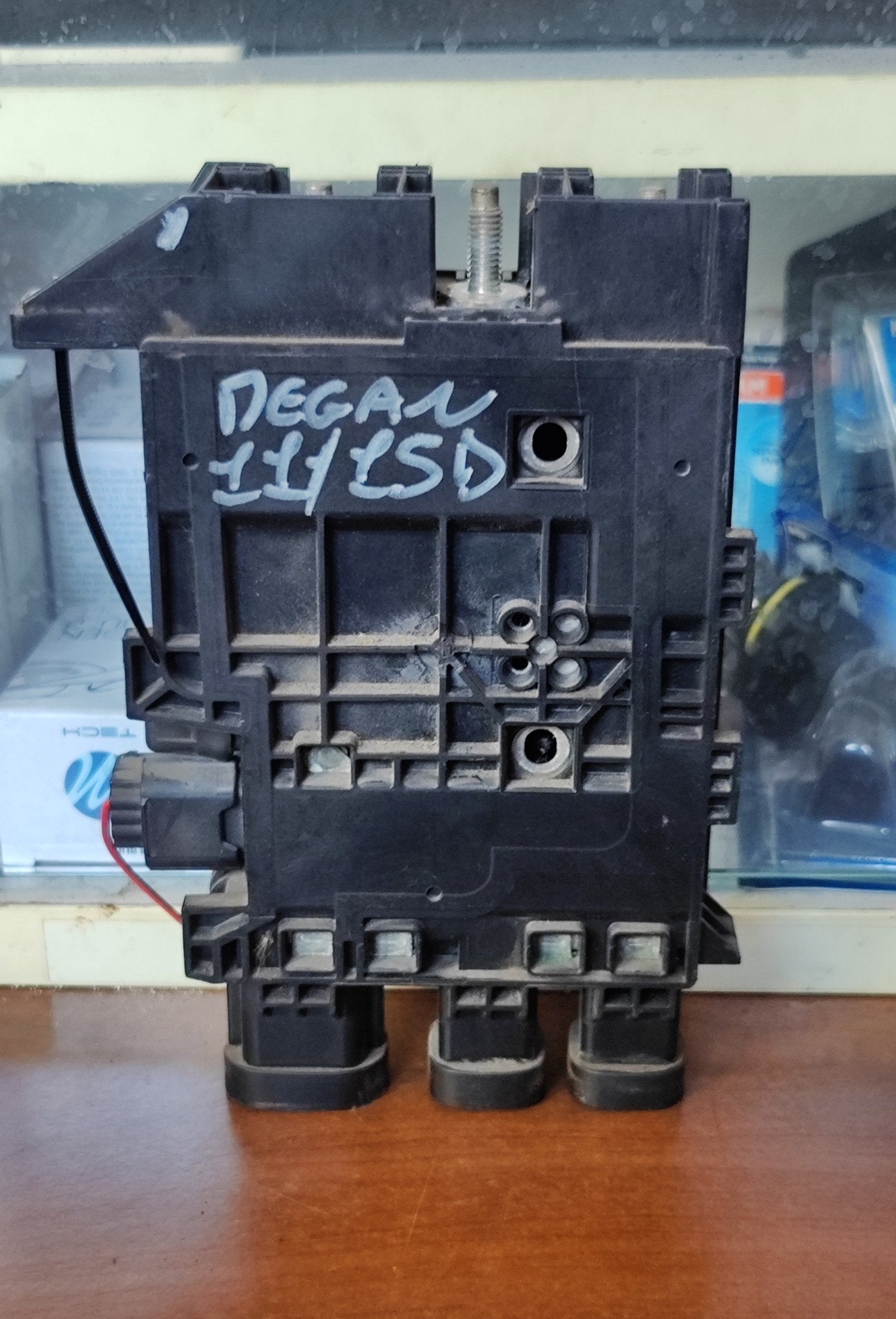 243800011R Centralina controllo alimentazione batteria Renault Megan - Debiautomotive