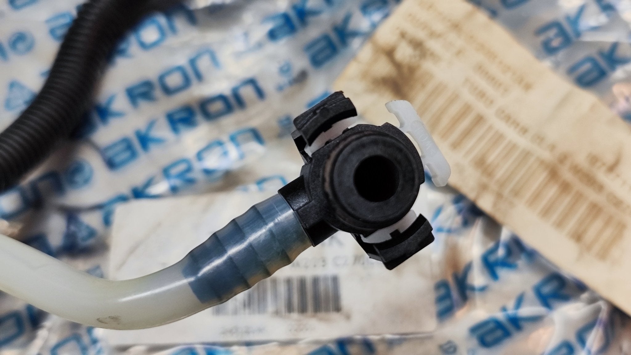 245121AK Tubo Carburante Mercedes - Benz CLA Classe C W203 C270 - Debiautomotive