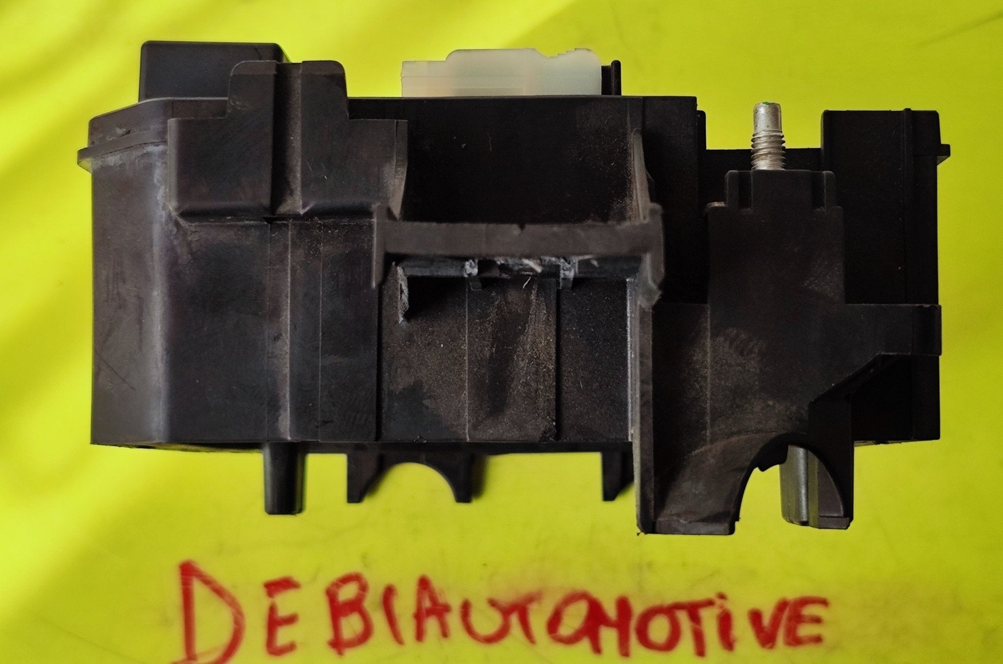 39036044 centralina porta fusibili Opel Corsa E 2016 - Debiautomotive
