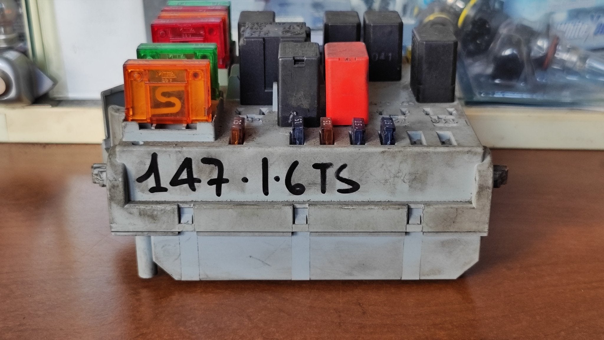 46558759 Centralina porta fusibili Alfa Romeo 147 1.6 TS - Debiautomotive